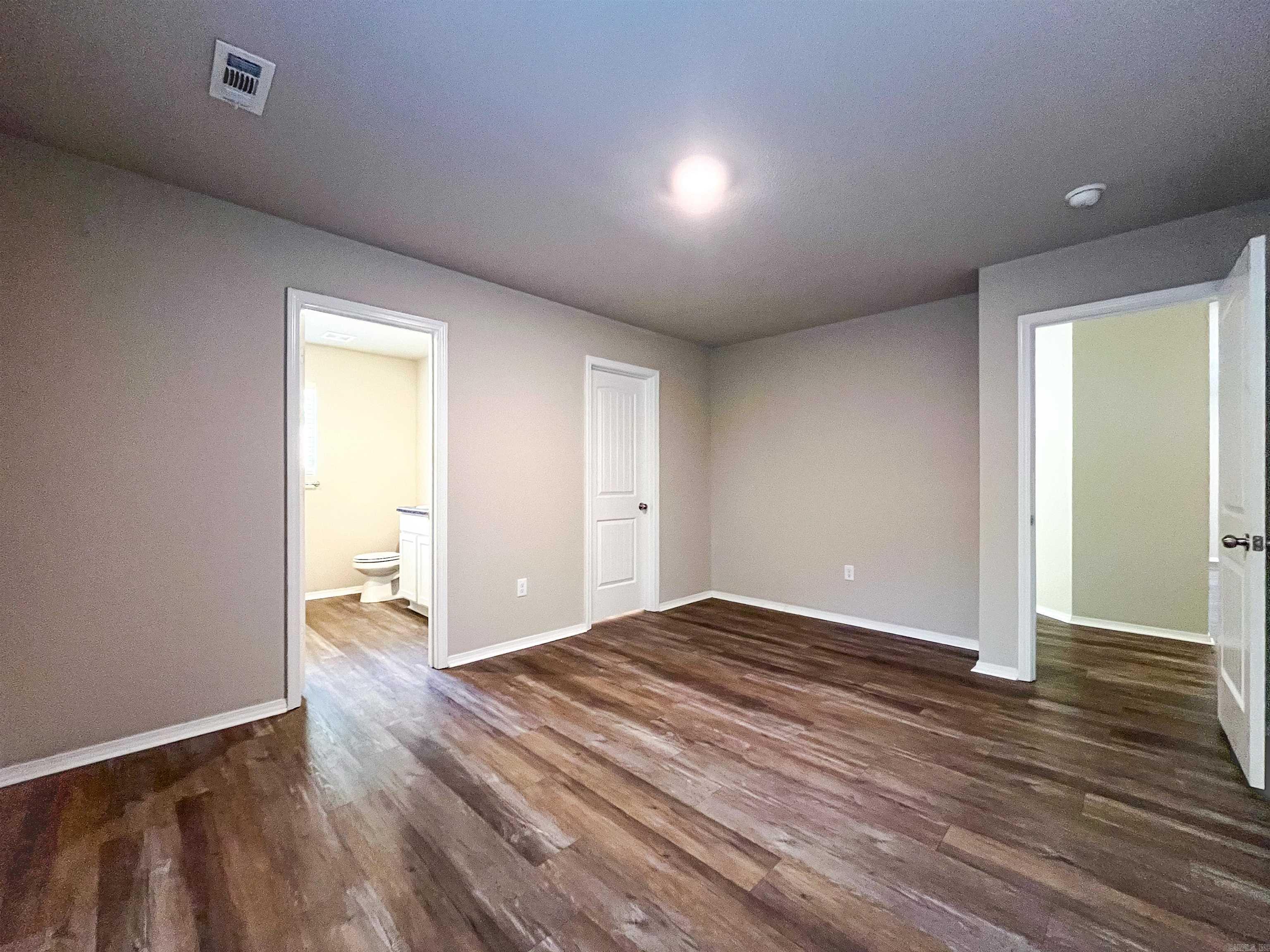 1 Barn Cat Way Conway, AR 72032