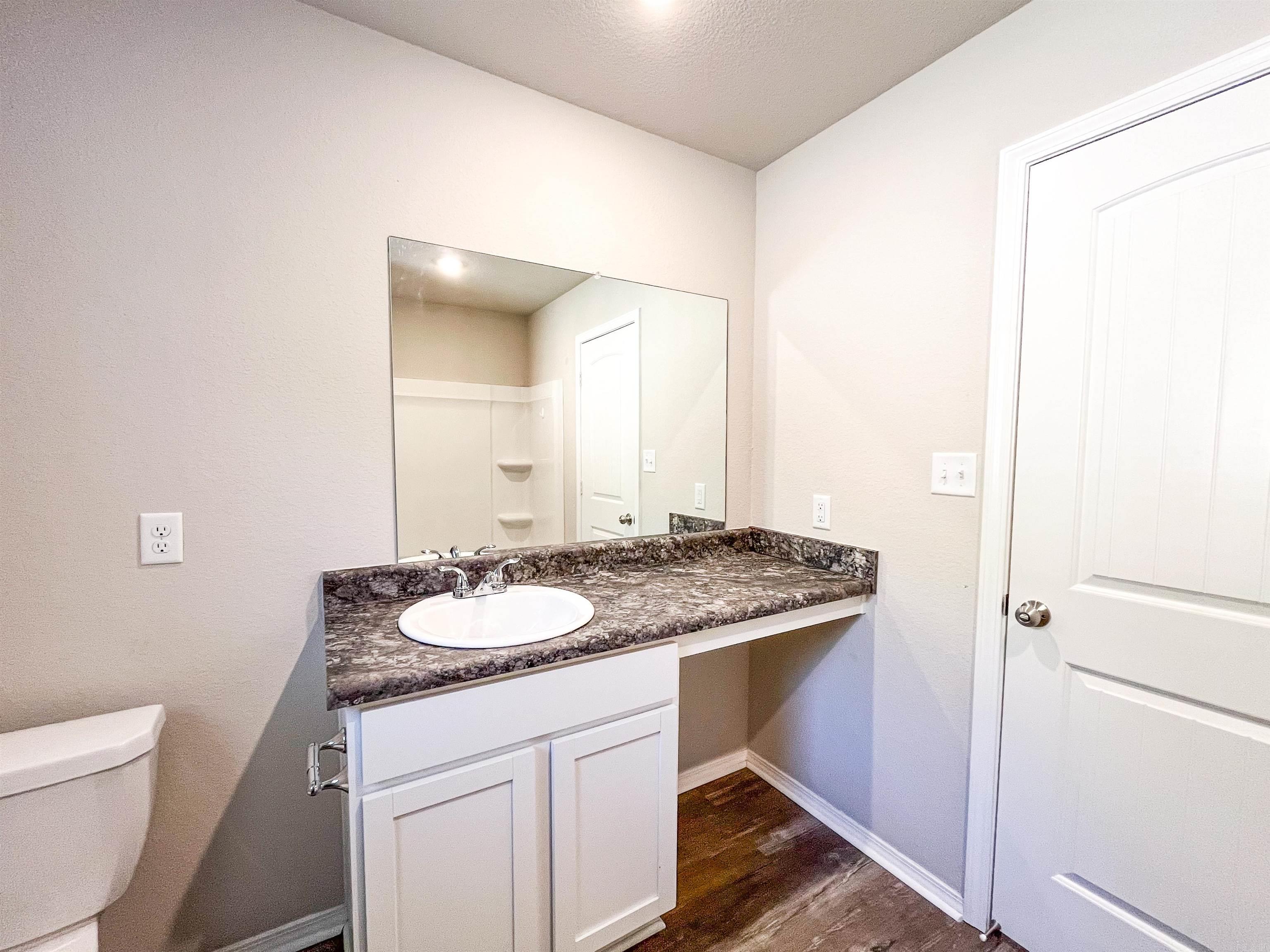 1 Barn Cat Way Conway, AR 72032