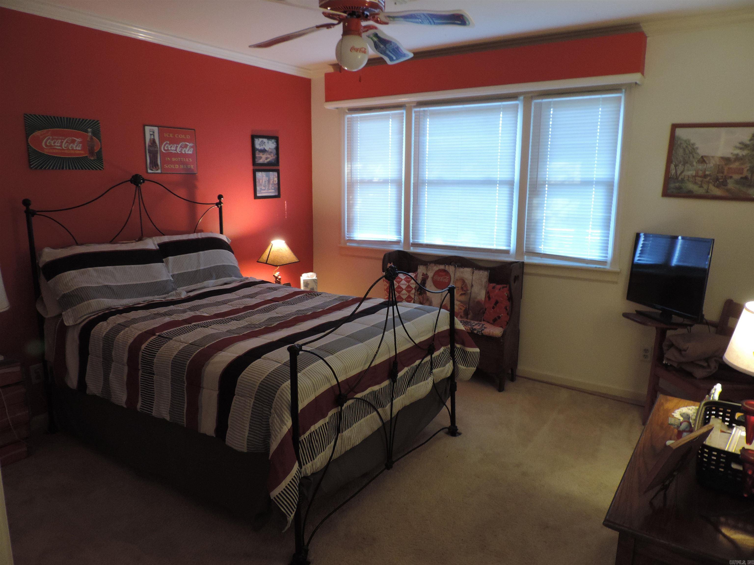 527 S Main  Dumas, AR