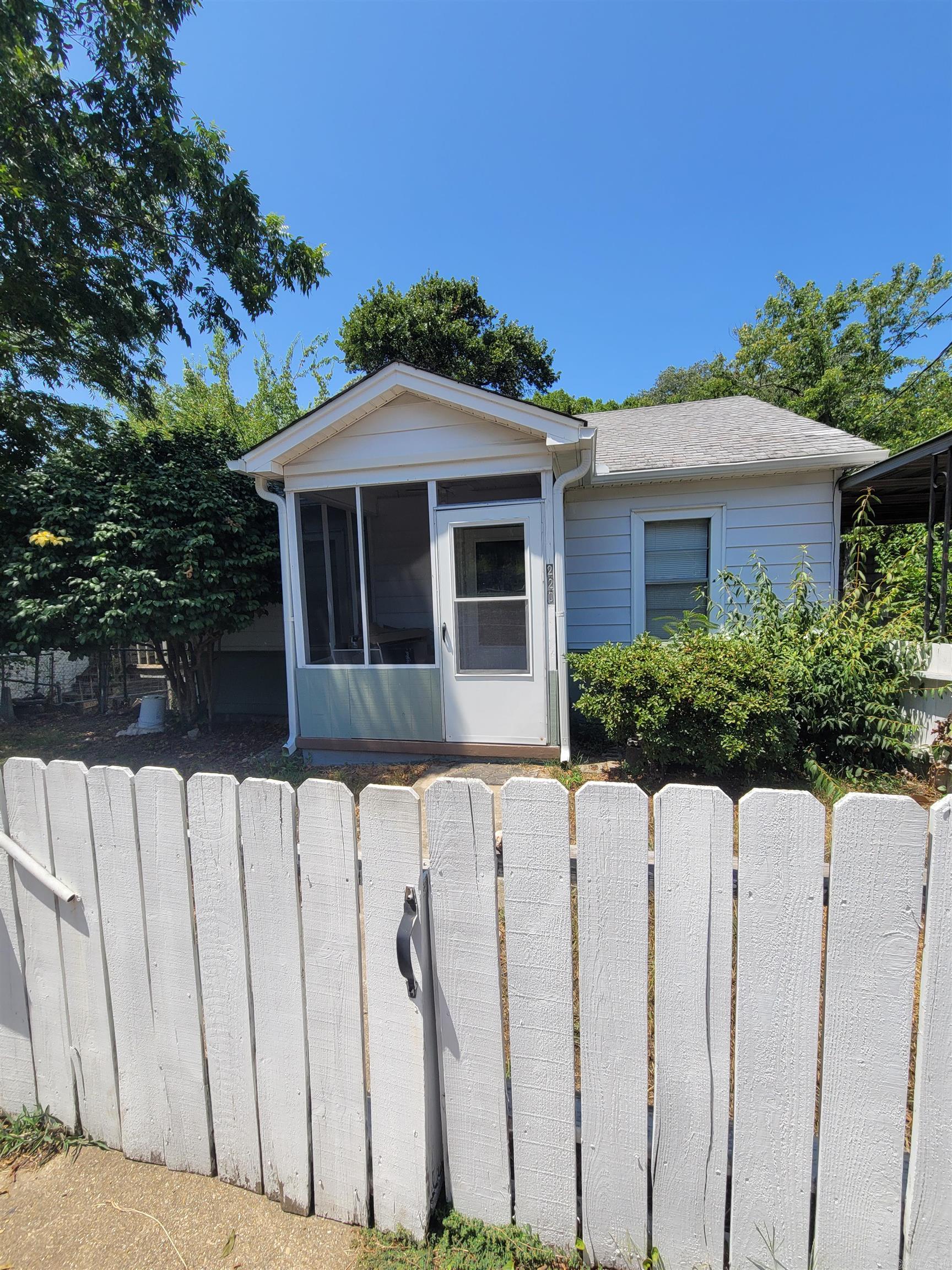 220 Richard st  Hot Springs, AR