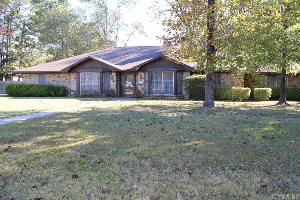 6106 Sage Brush Ave. Texarkana, TX 75503