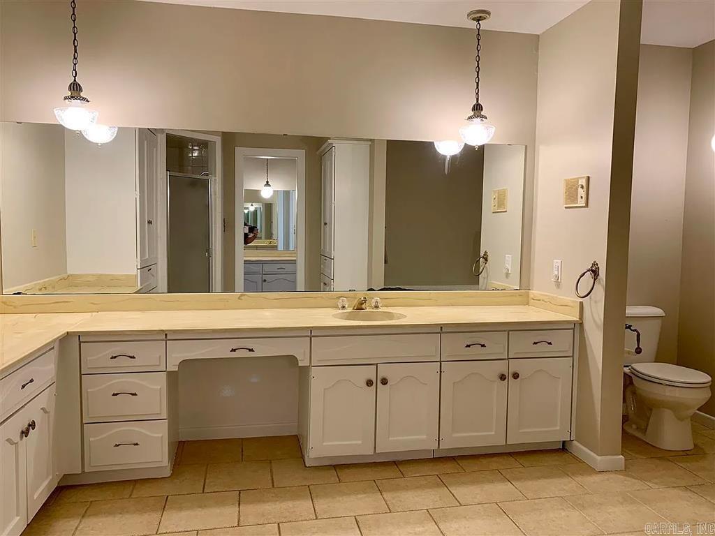 6106 Sage Brush Ave. Texarkana, TX 75503