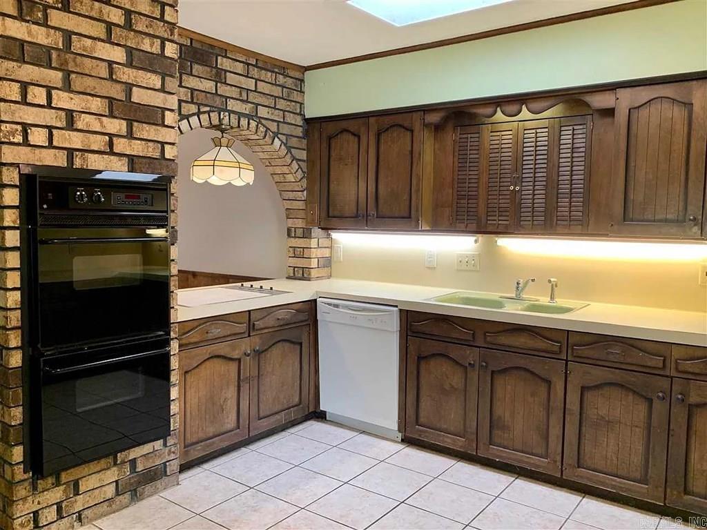 6106 Sage Brush Ave. Texarkana, TX 75503