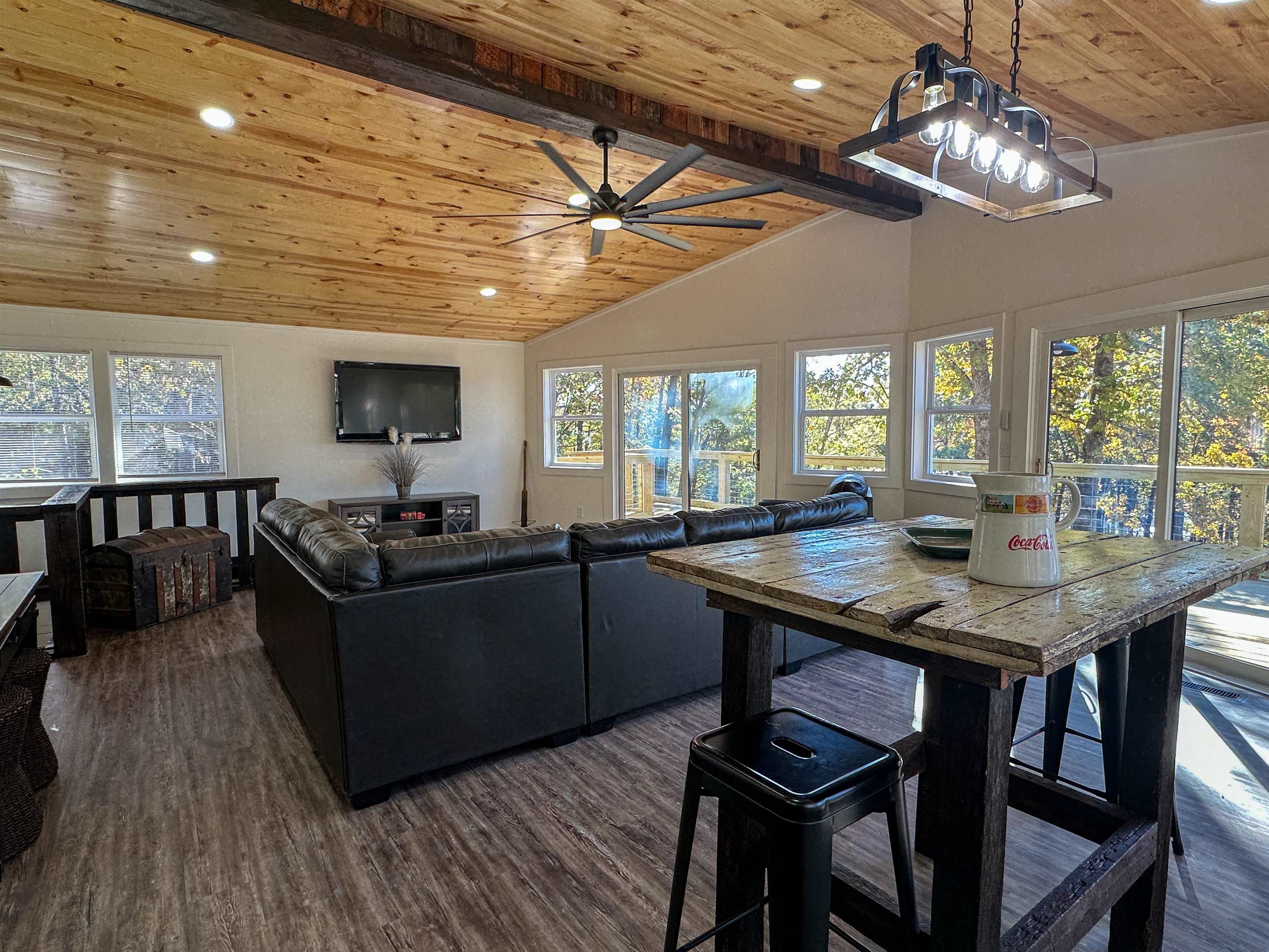 1506 E Emerald Cove  Horseshoe Bend, AR