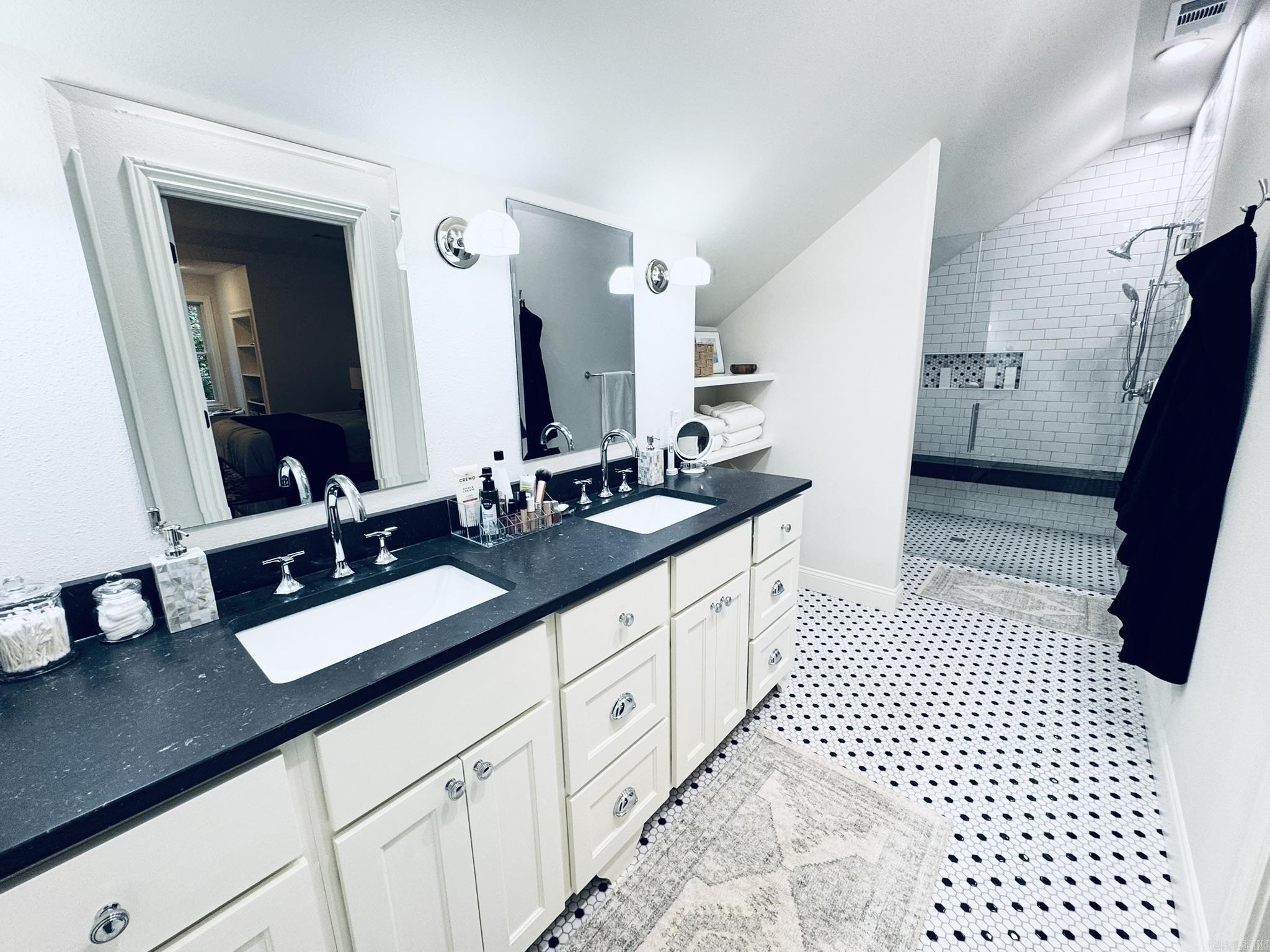 260 Darien Lane  Mountain View, AR