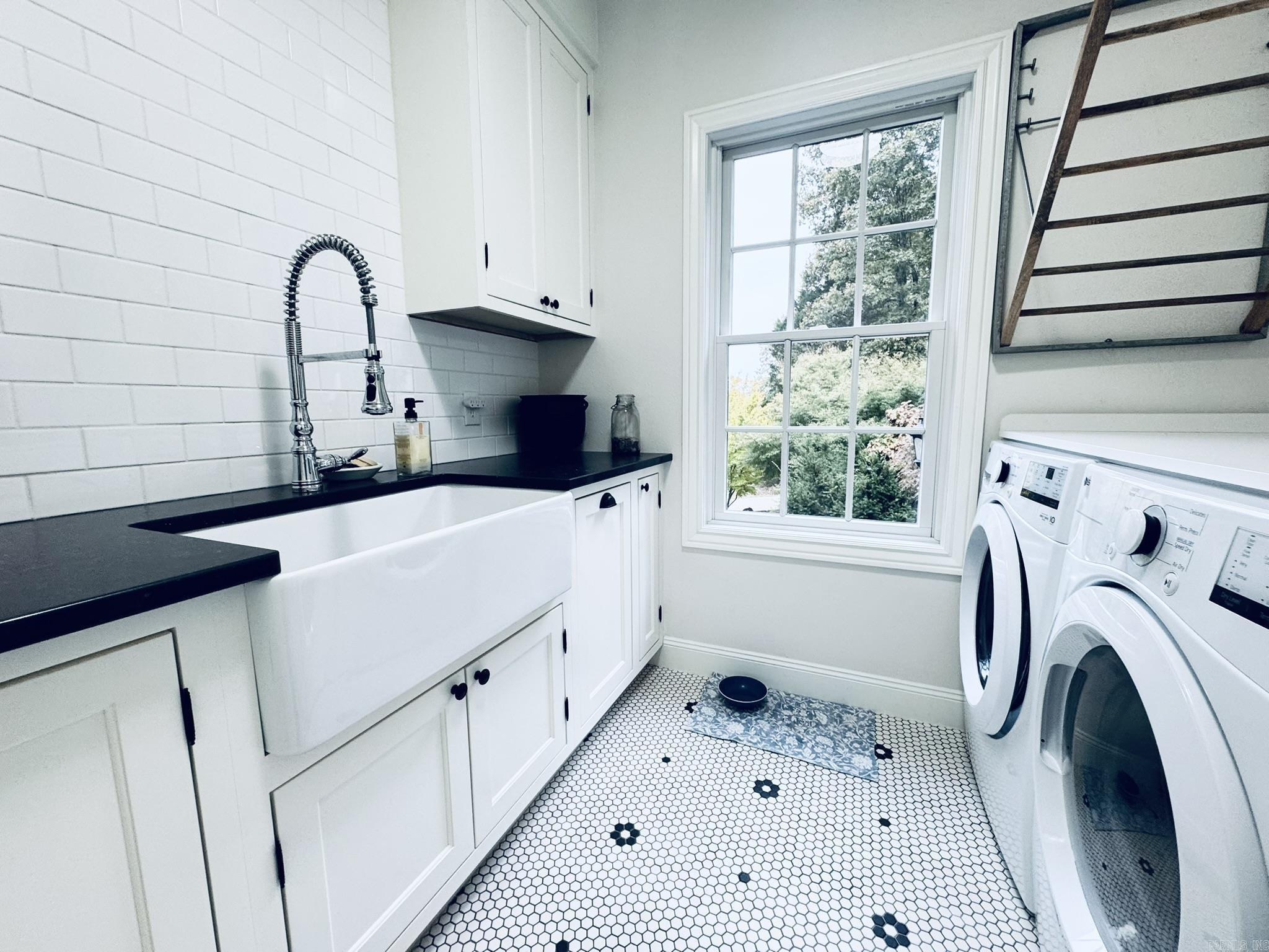 260 Darien Lane  Mountain View, AR