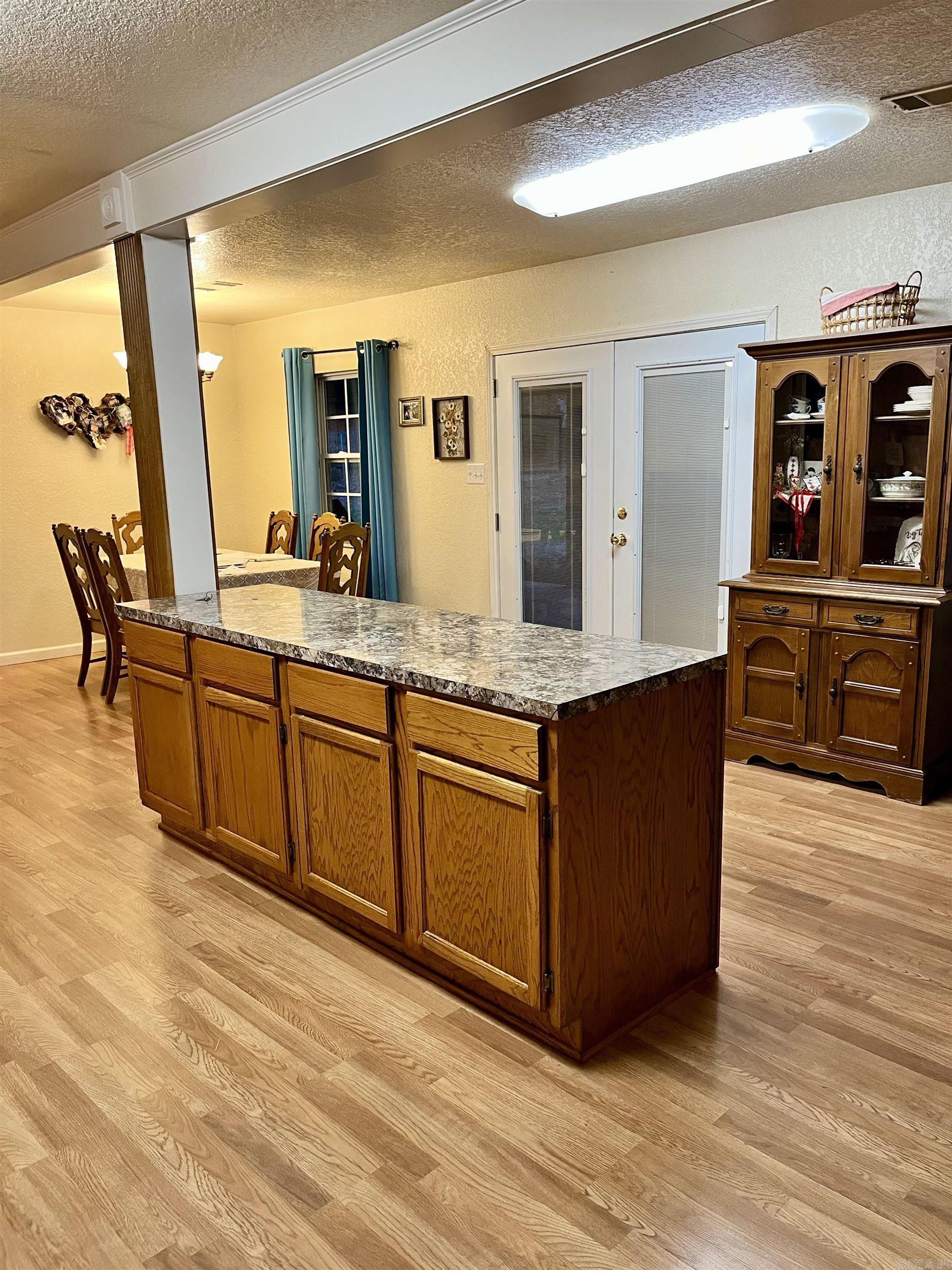 2540 Lakeside Drive Drive Benton, AR 72019