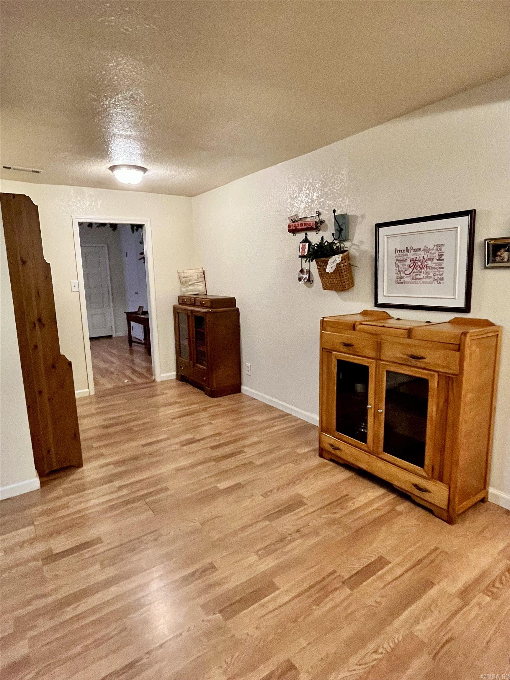 2540 Lakeside Drive Drive Benton, AR 72019