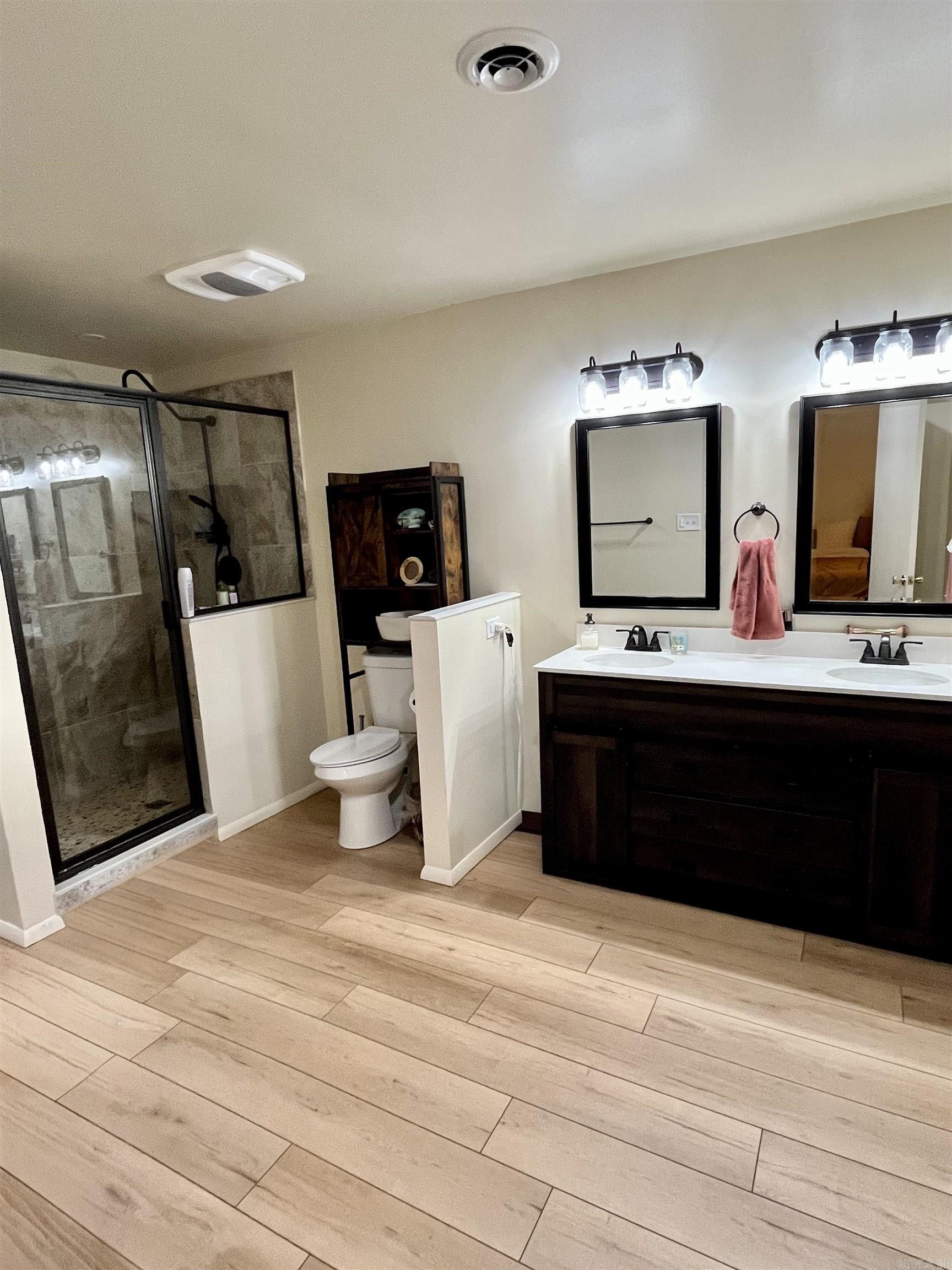 2540 Lakeside Drive Drive Benton, AR 72019