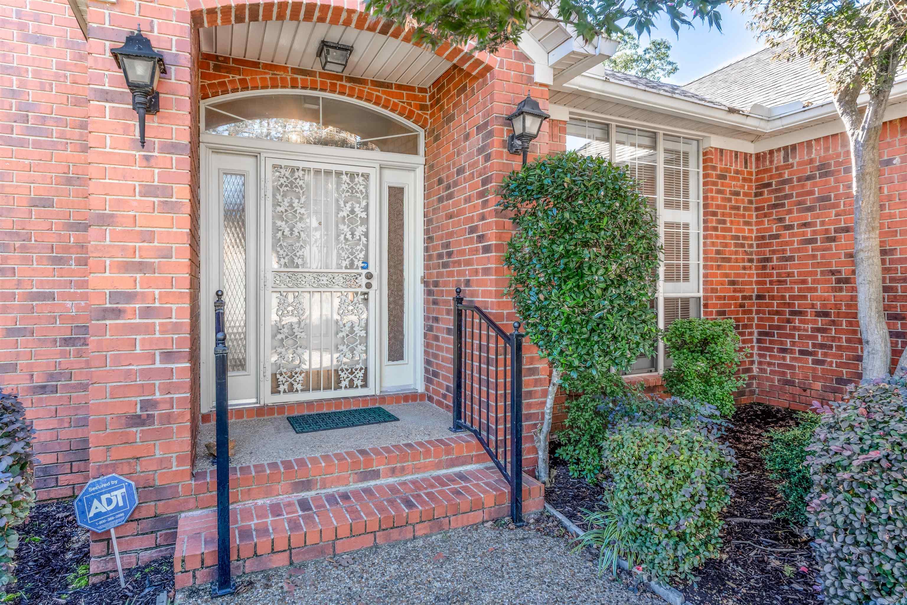 16 Masters Place Drive Maumelle, AR 72113