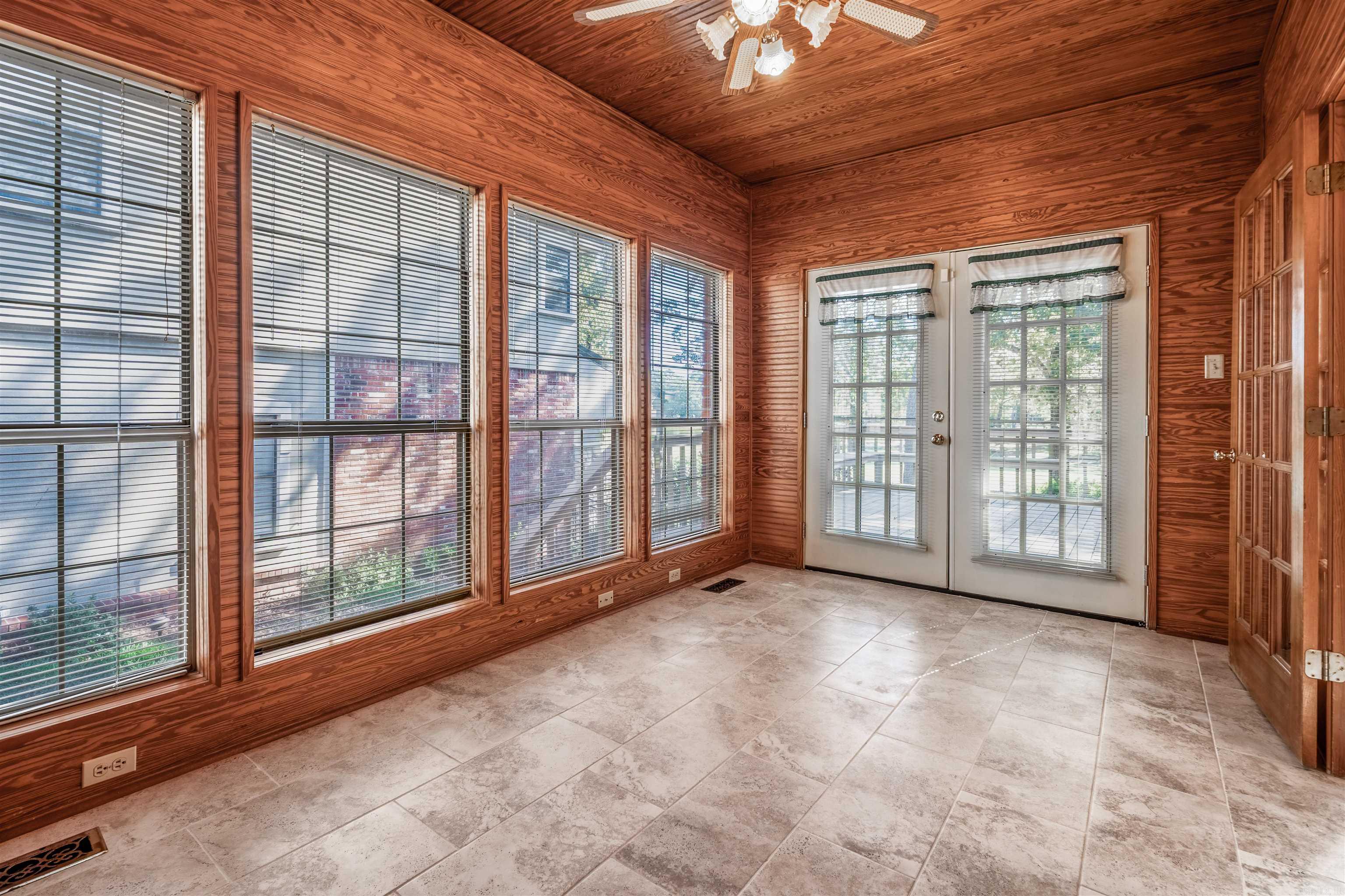 16 Masters Place Drive Maumelle, AR 72113