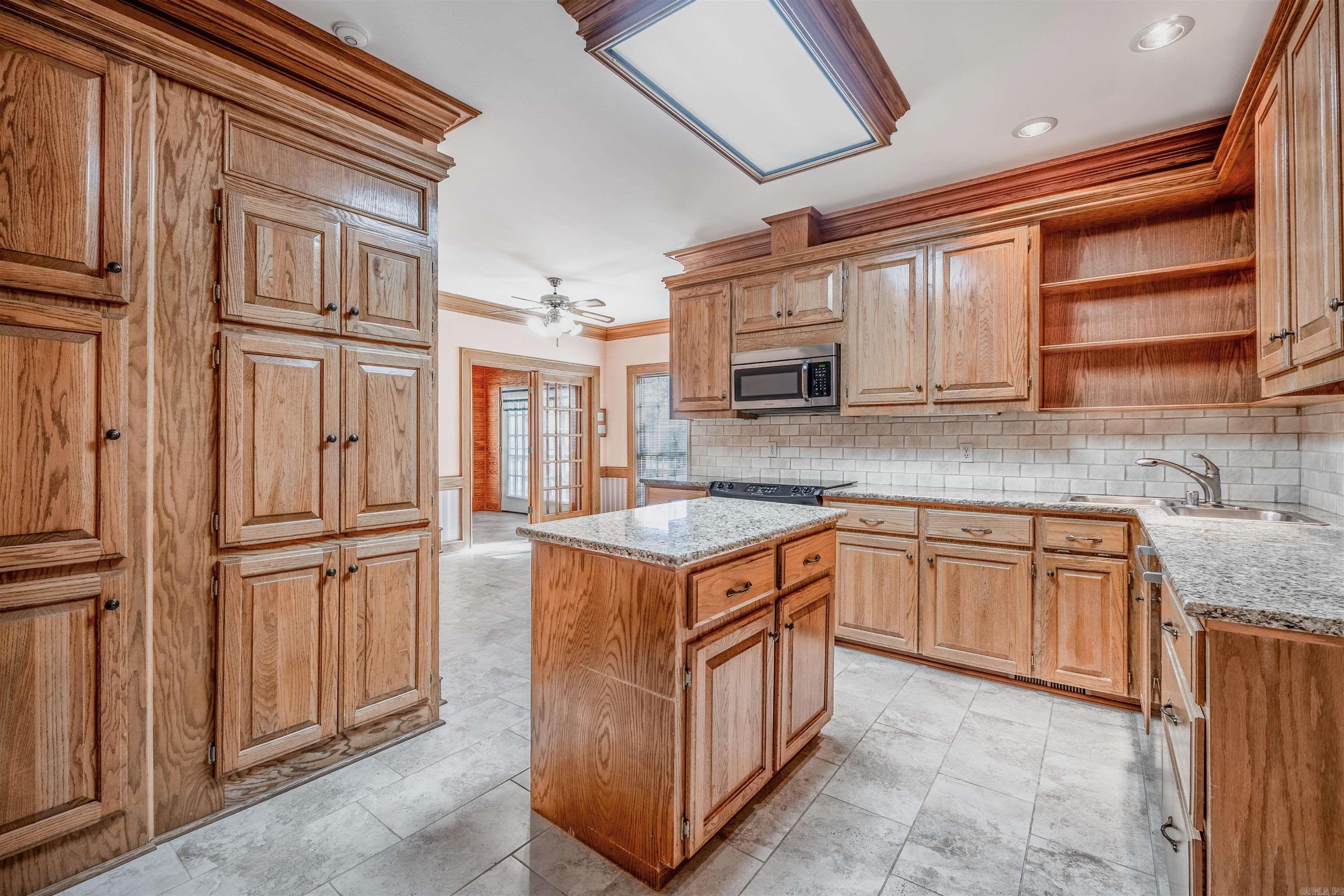 16 Masters Place Drive Maumelle, AR 72113