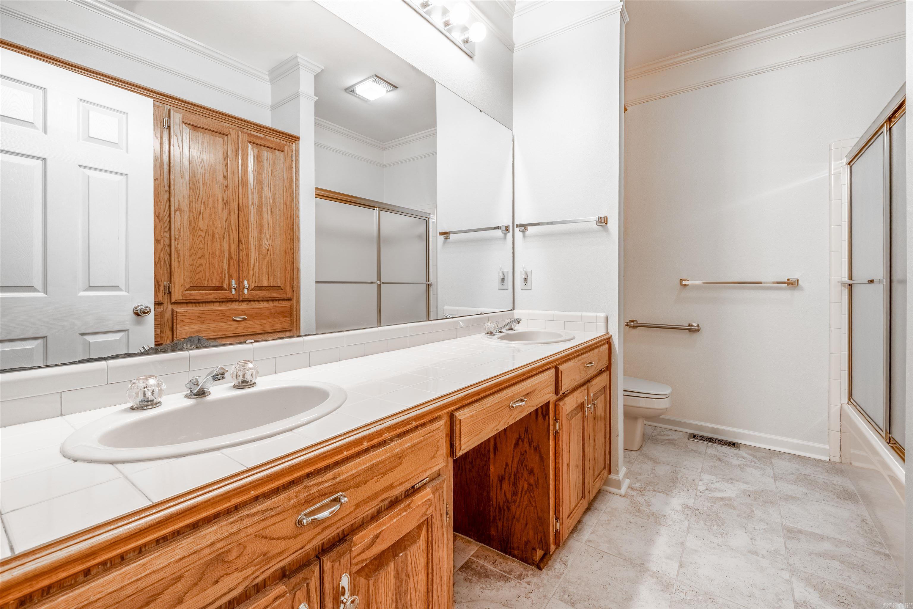 16 Masters Place Drive Maumelle, AR 72113