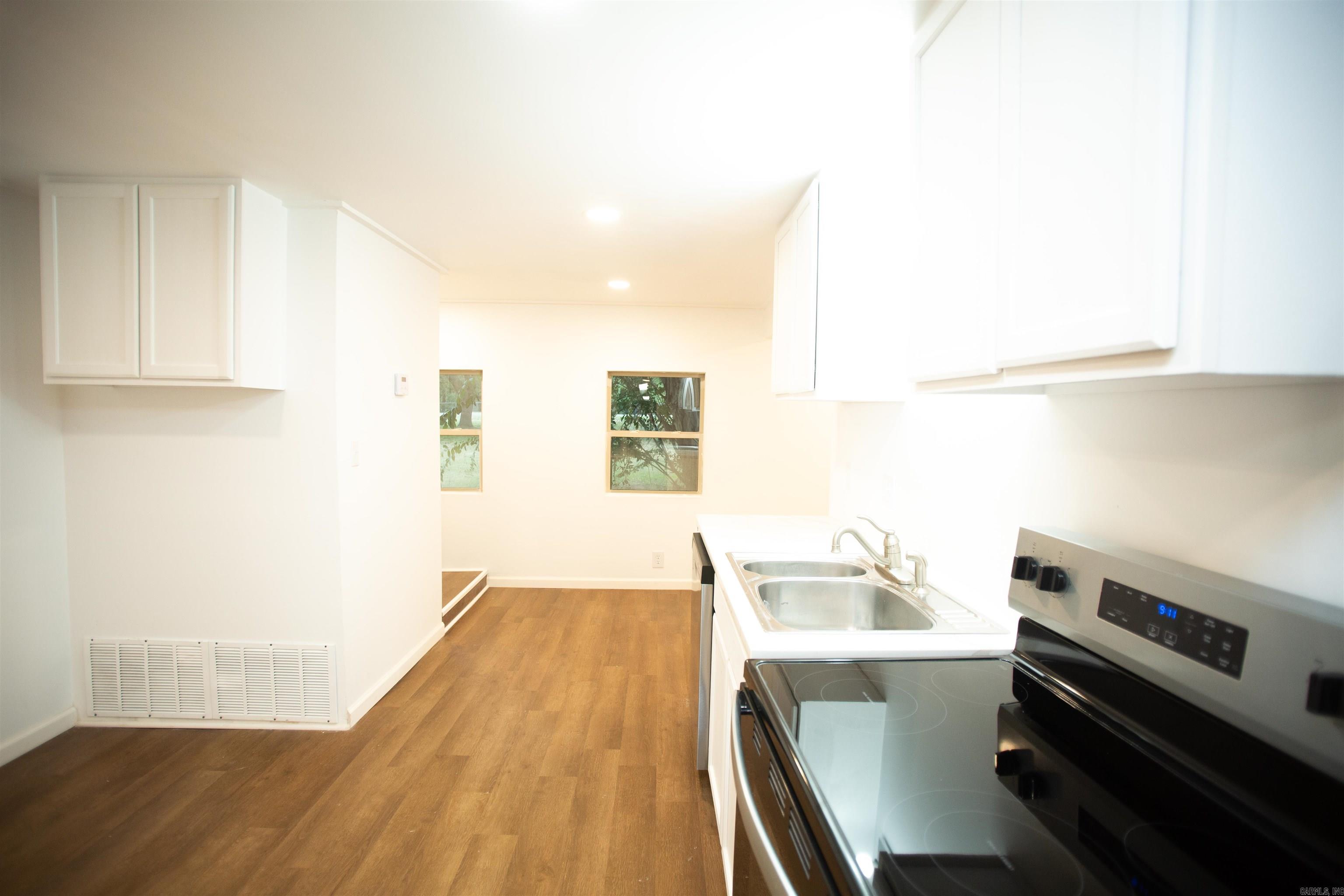 13118 Old River  Scott, AR