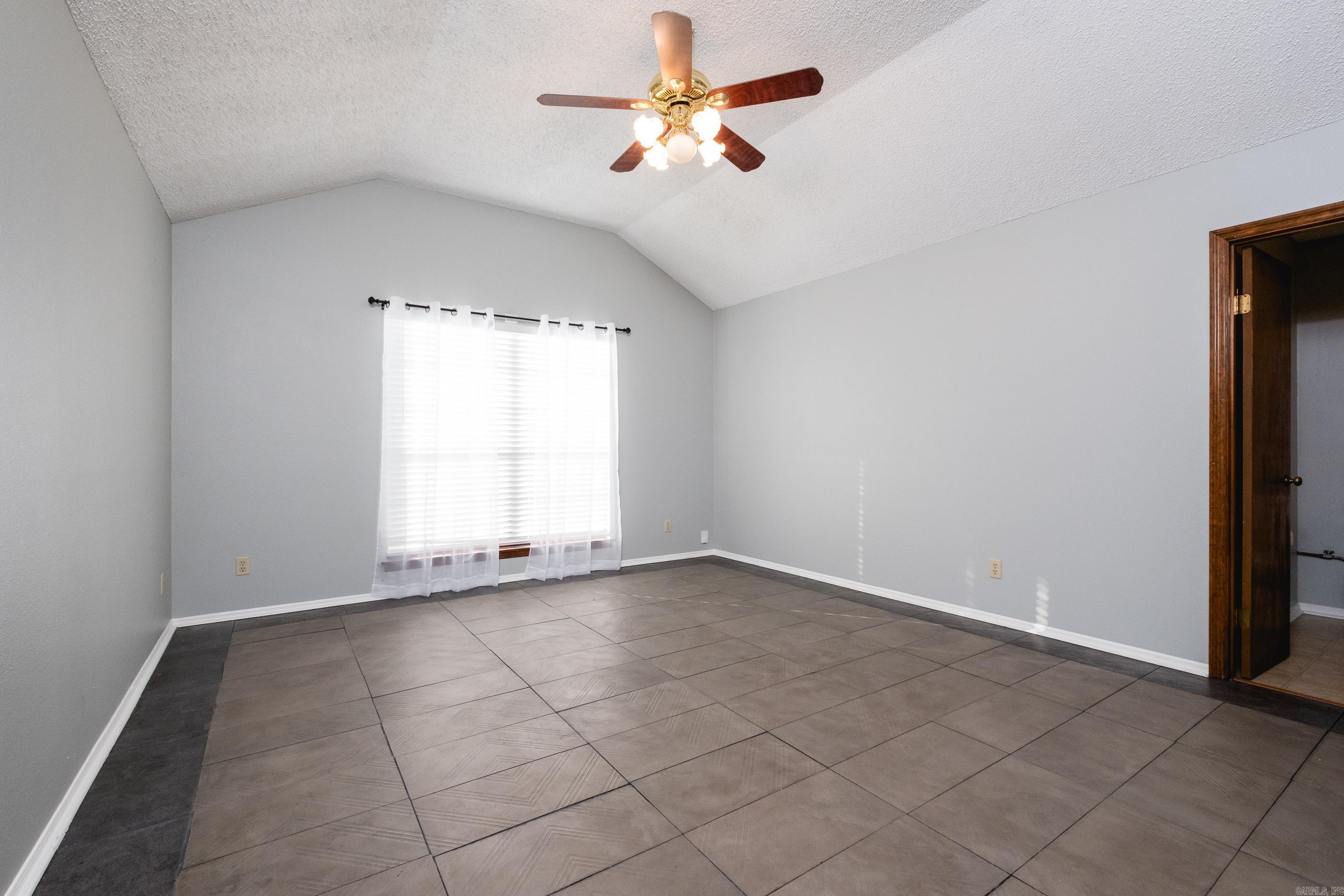 78 Laver Circle Little Rock, AR 72210