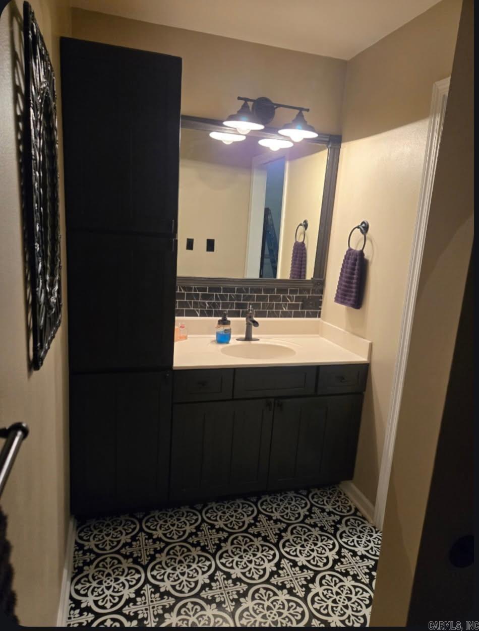 50 Red Fox  Greers Ferry, AR