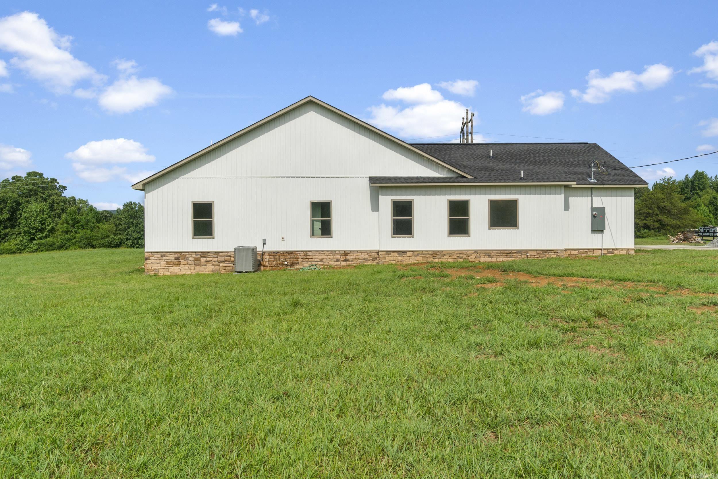 119 Earnie Atkins Rd. Pangburn, AR 72121