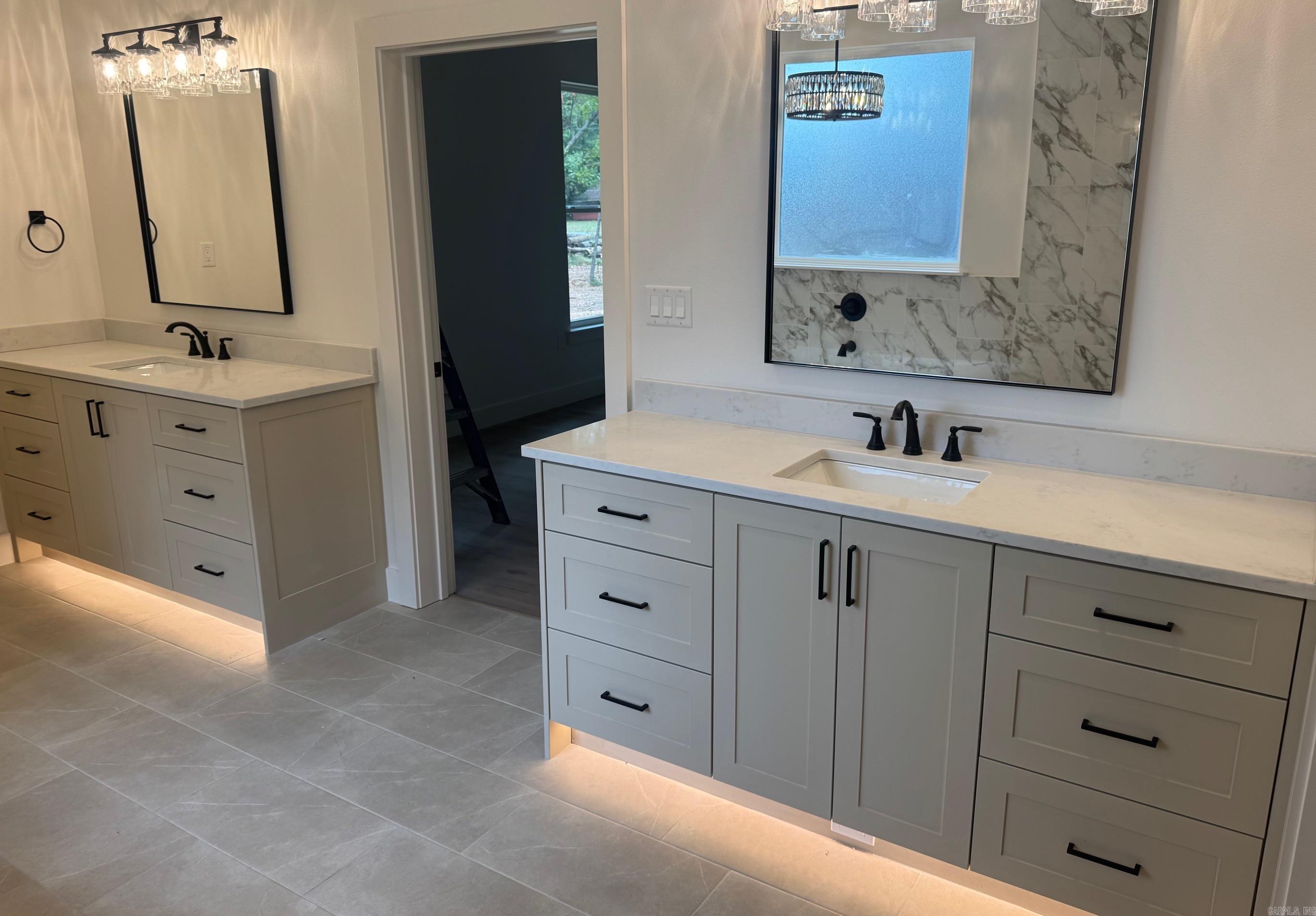 301 Abrielle Lane Benton, AR 72015-0000