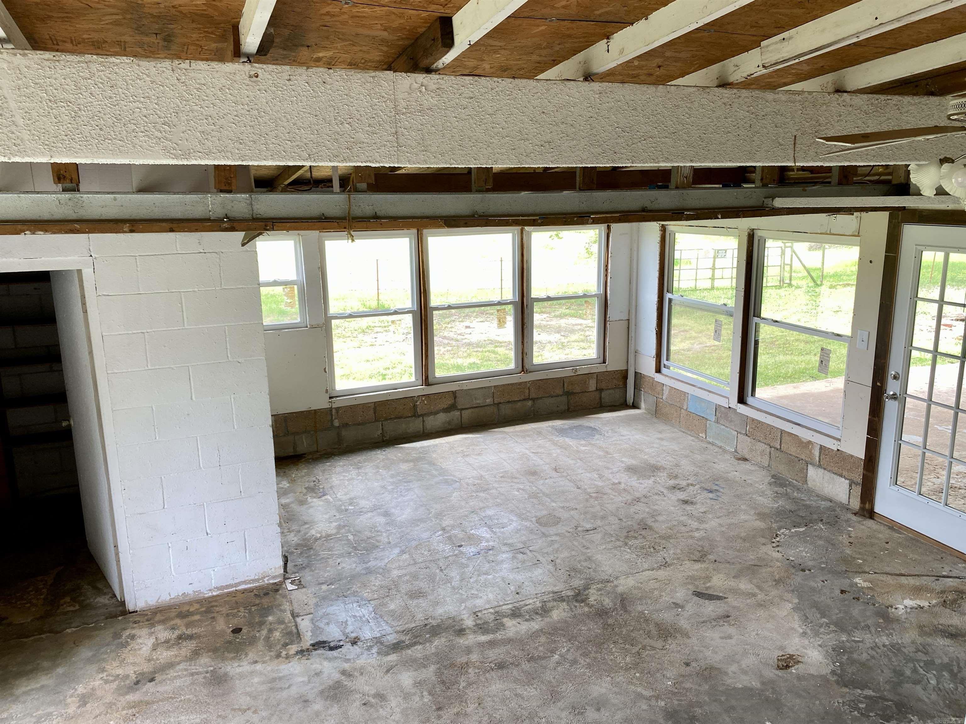 9509 Highway 352 Clarksville, AR 72830