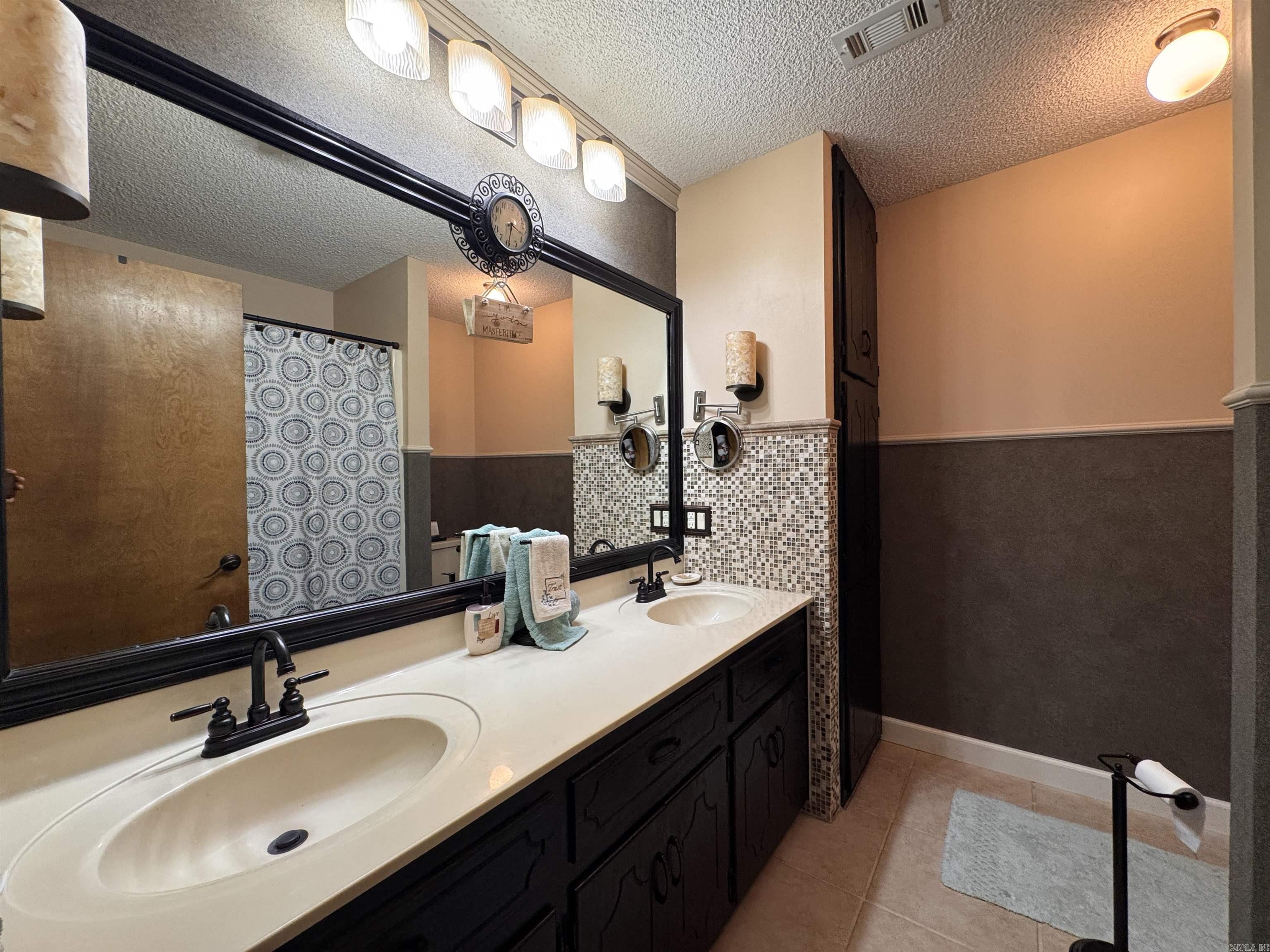 196 Jackson Manor Court Hot Springs, AR 71913