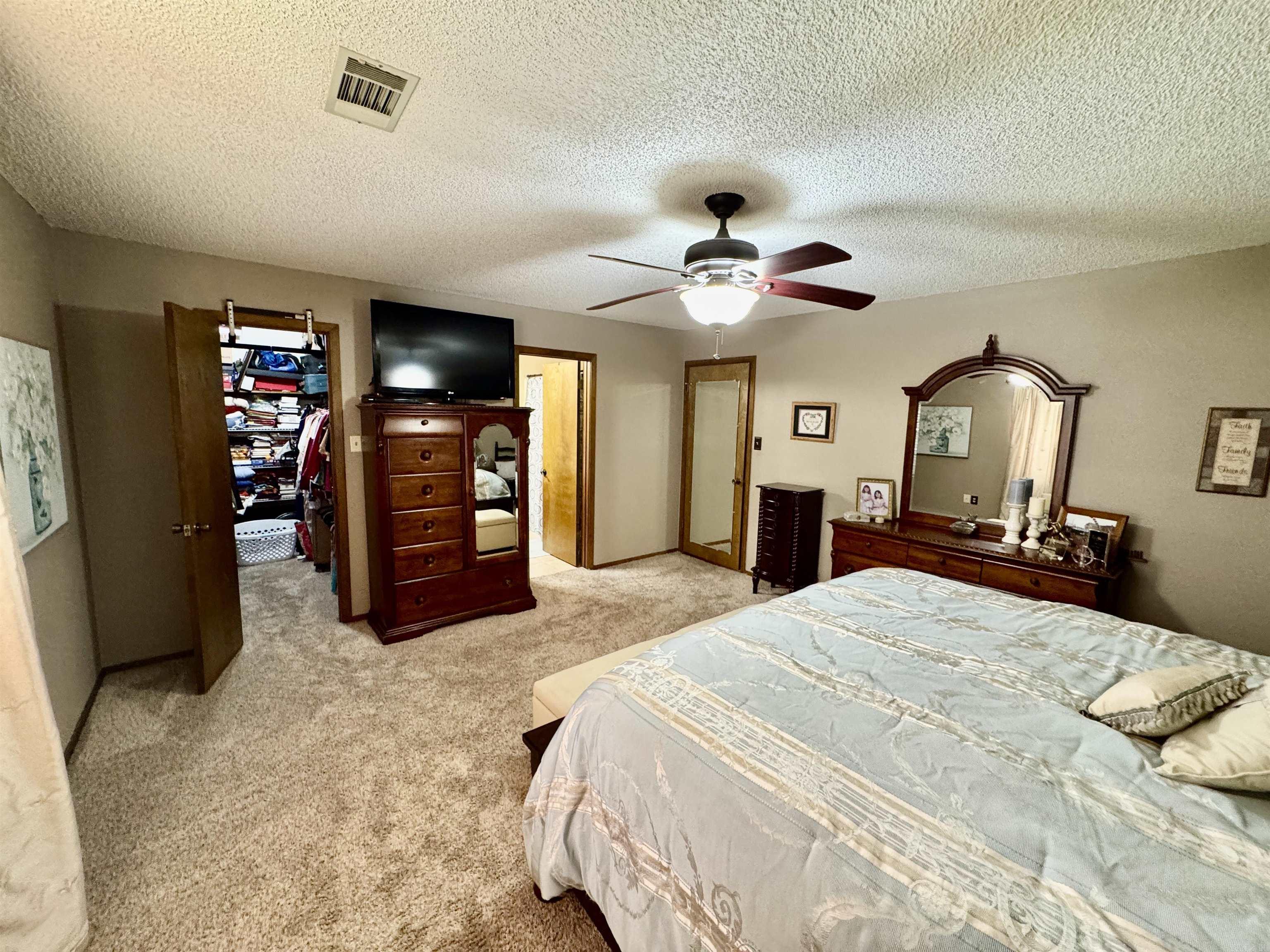 196 Jackson Manor Court Hot Springs, AR 71913