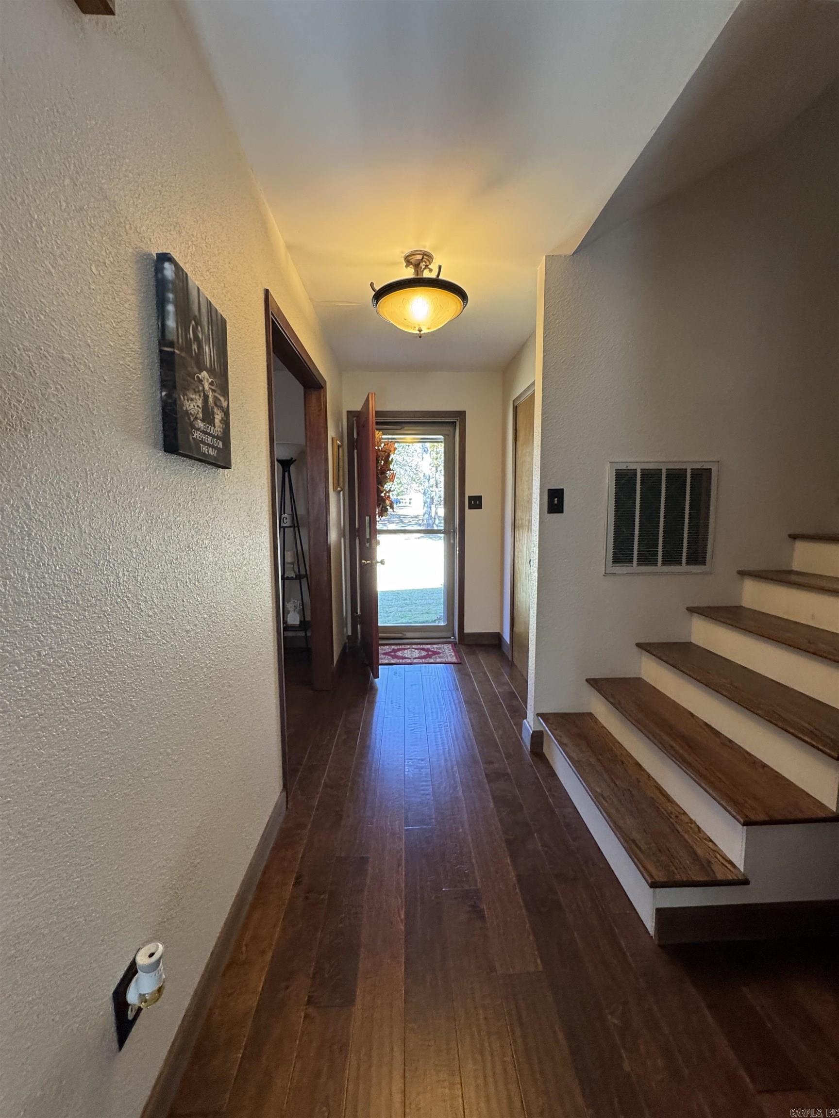 196 Jackson Manor Court Hot Springs, AR 71913