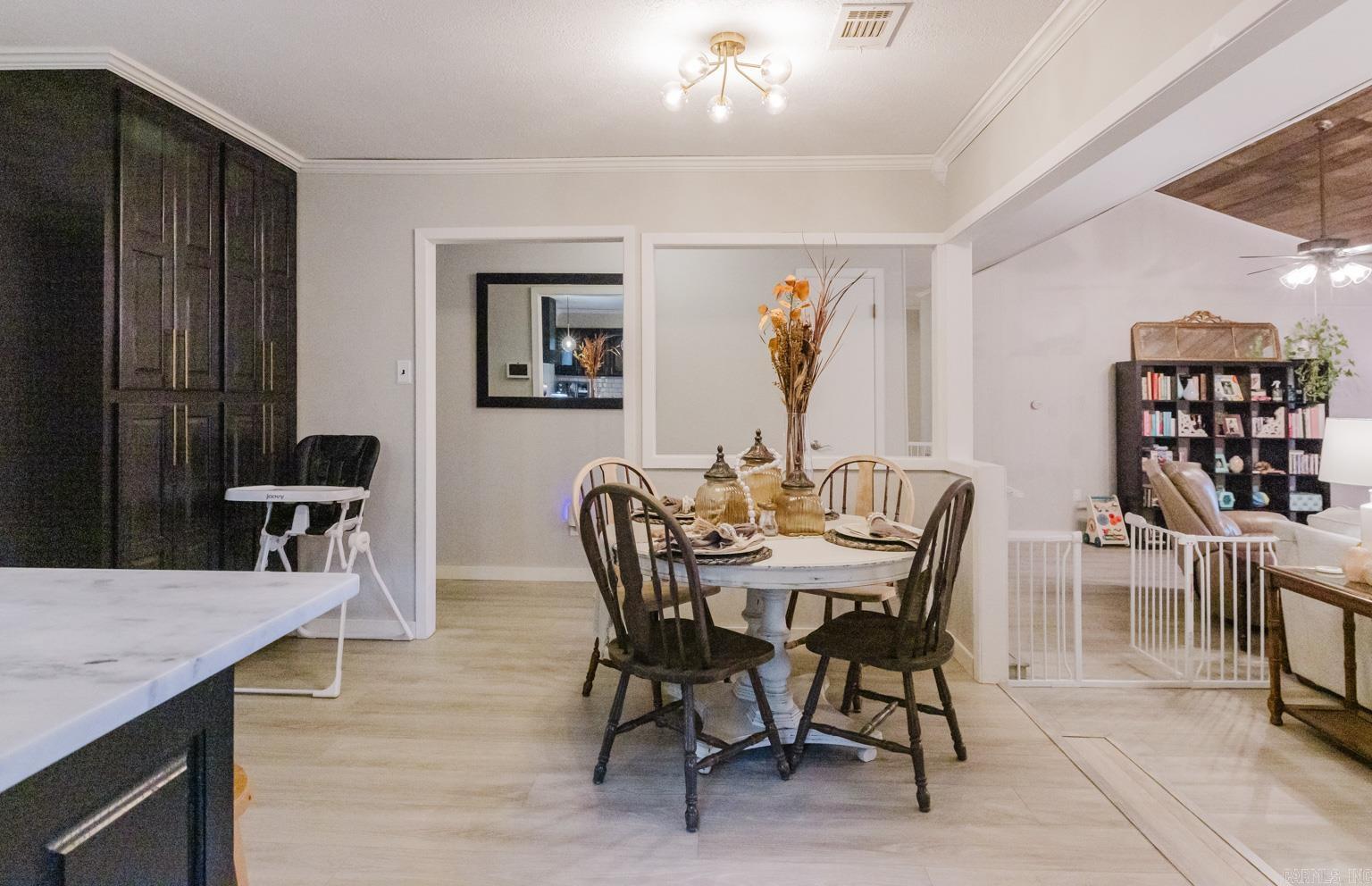 8524 HART ROAD Benton, AR 72019