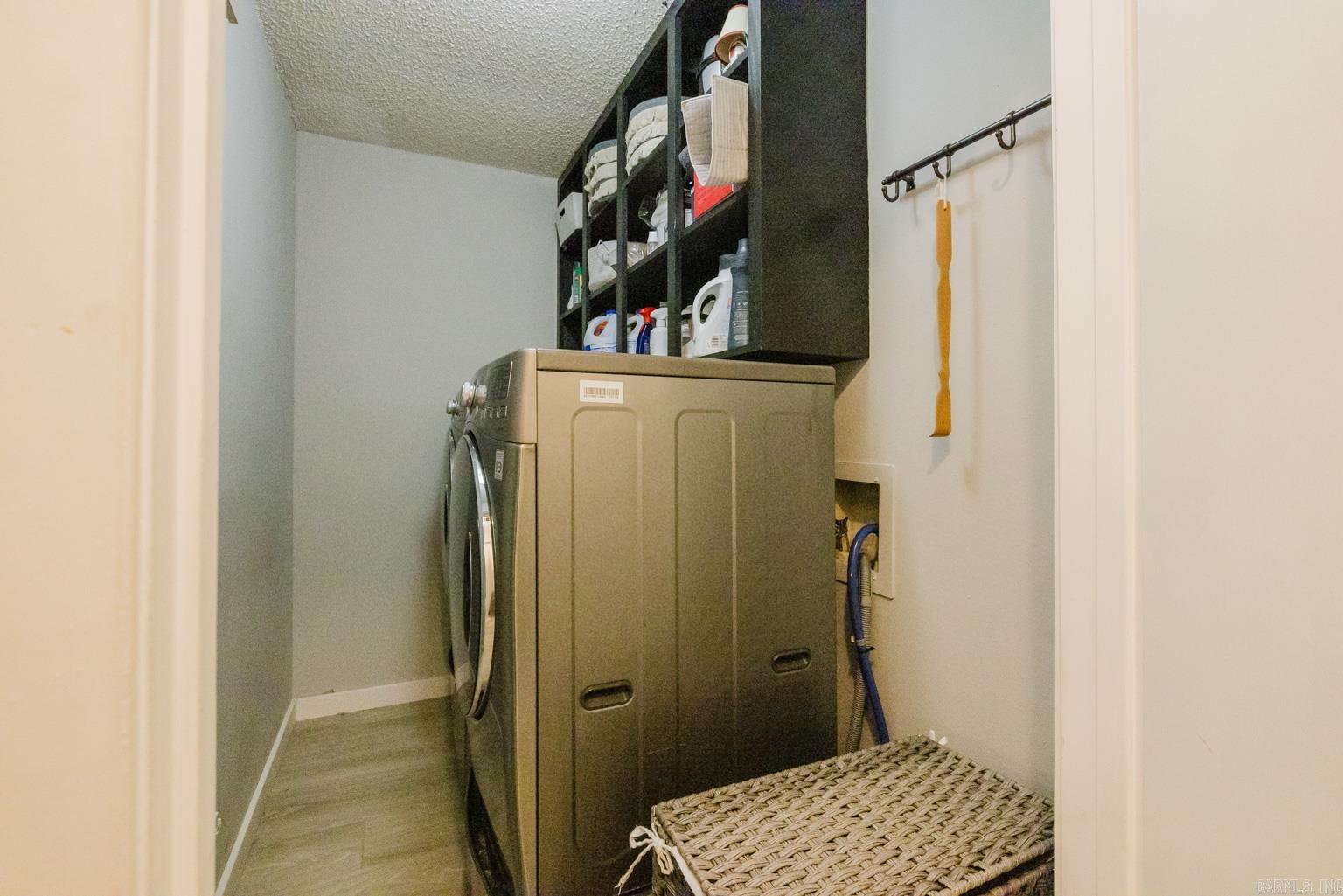 8524 HART ROAD Benton, AR 72019