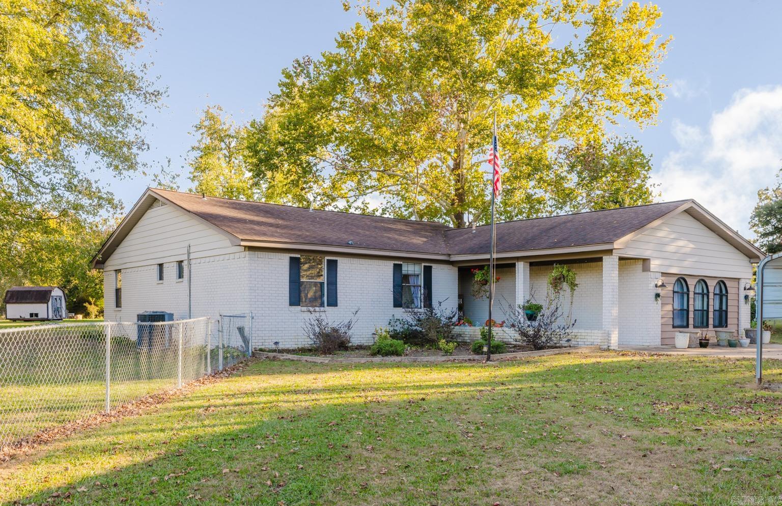 8524 HART ROAD Benton, AR 72019