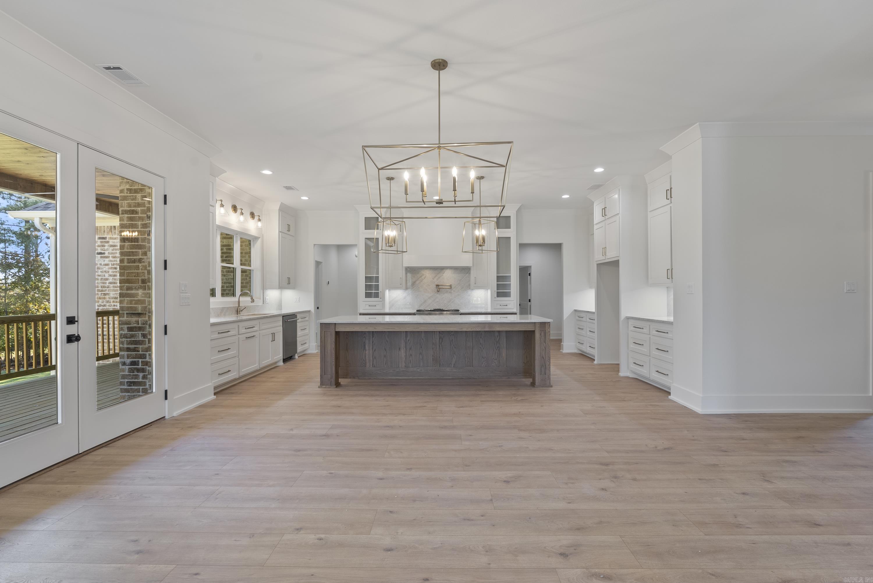 5096 Westridge Cir  Benton, AR