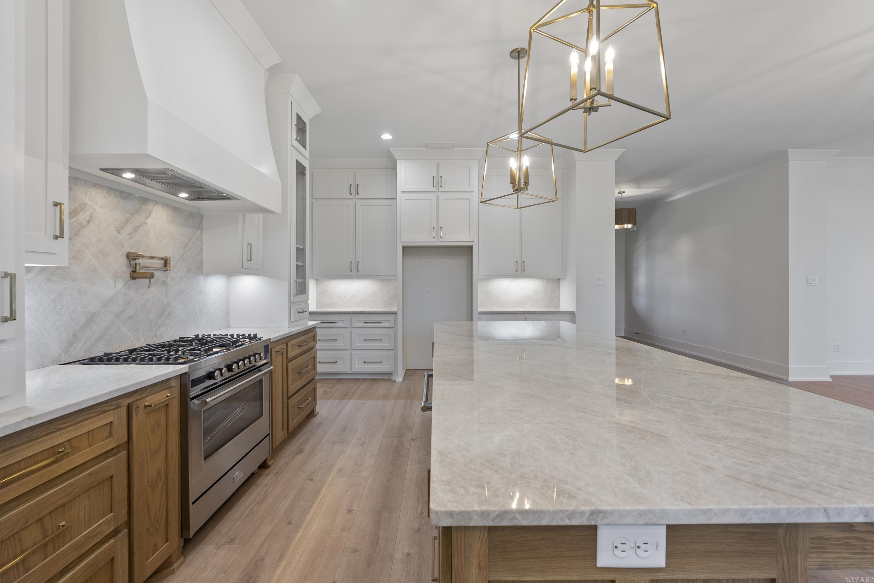 5096 Westridge Cir  Benton, AR