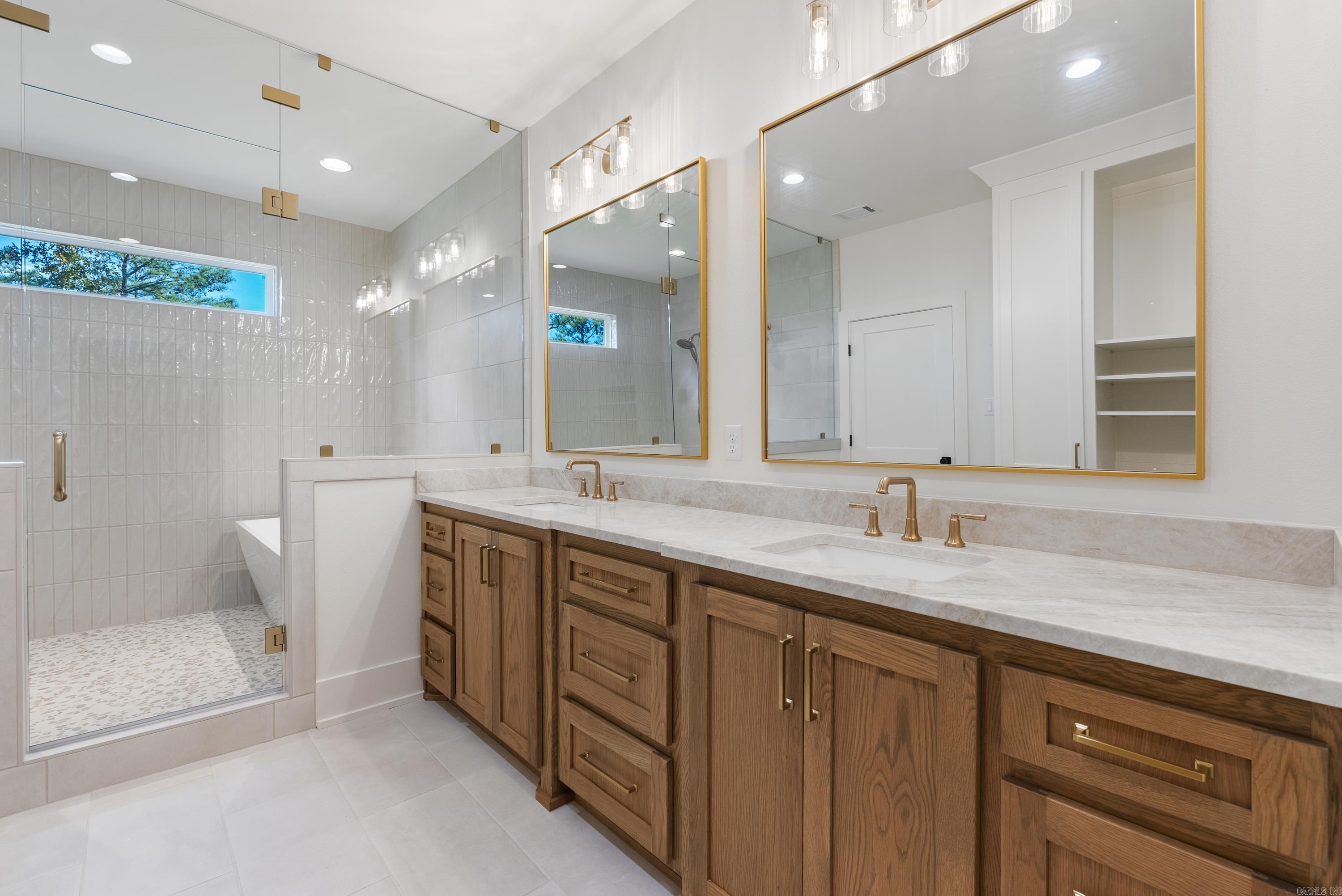 5096 Westridge Cir  Benton, AR