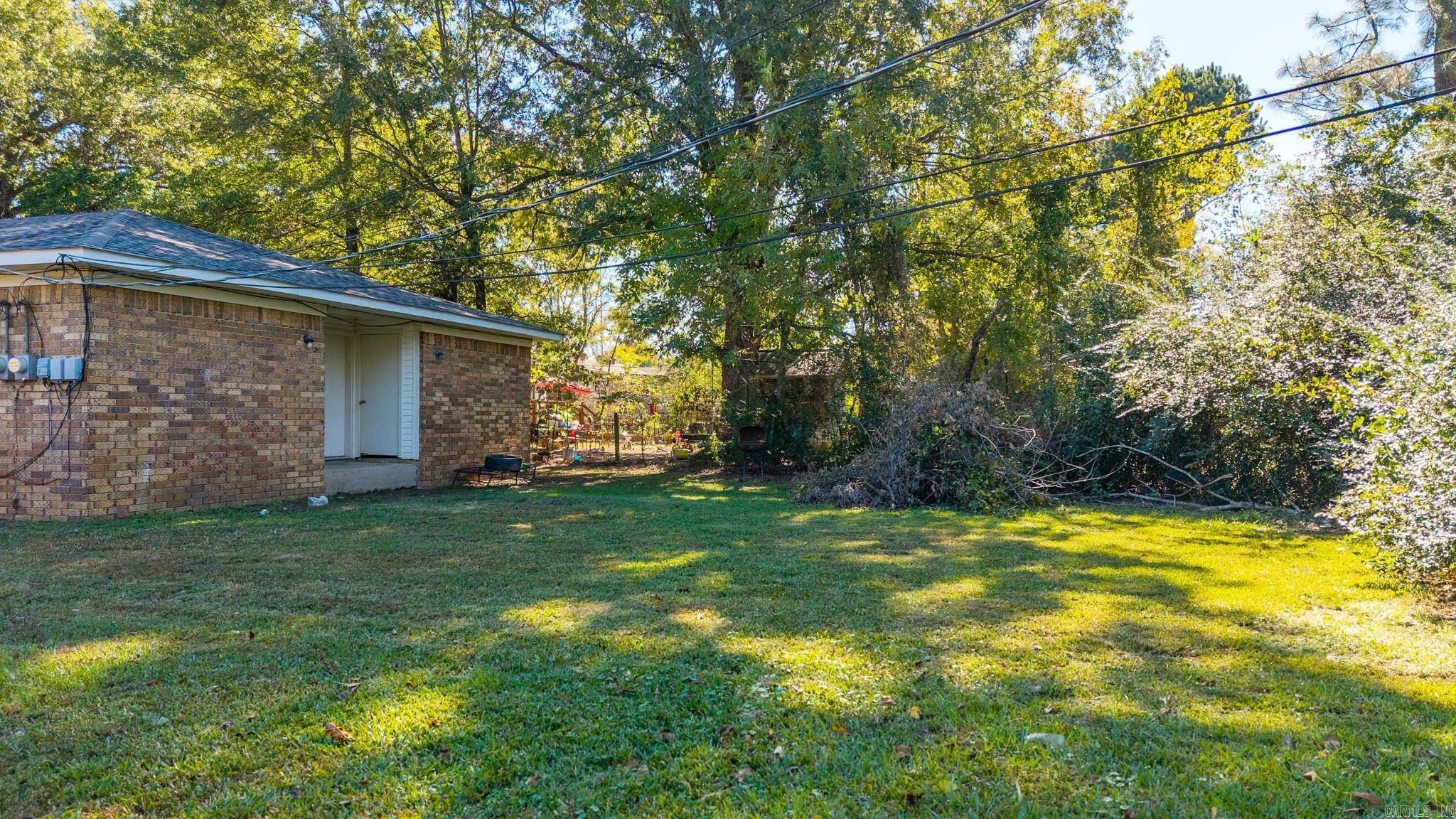 207 S Center  Conway, AR