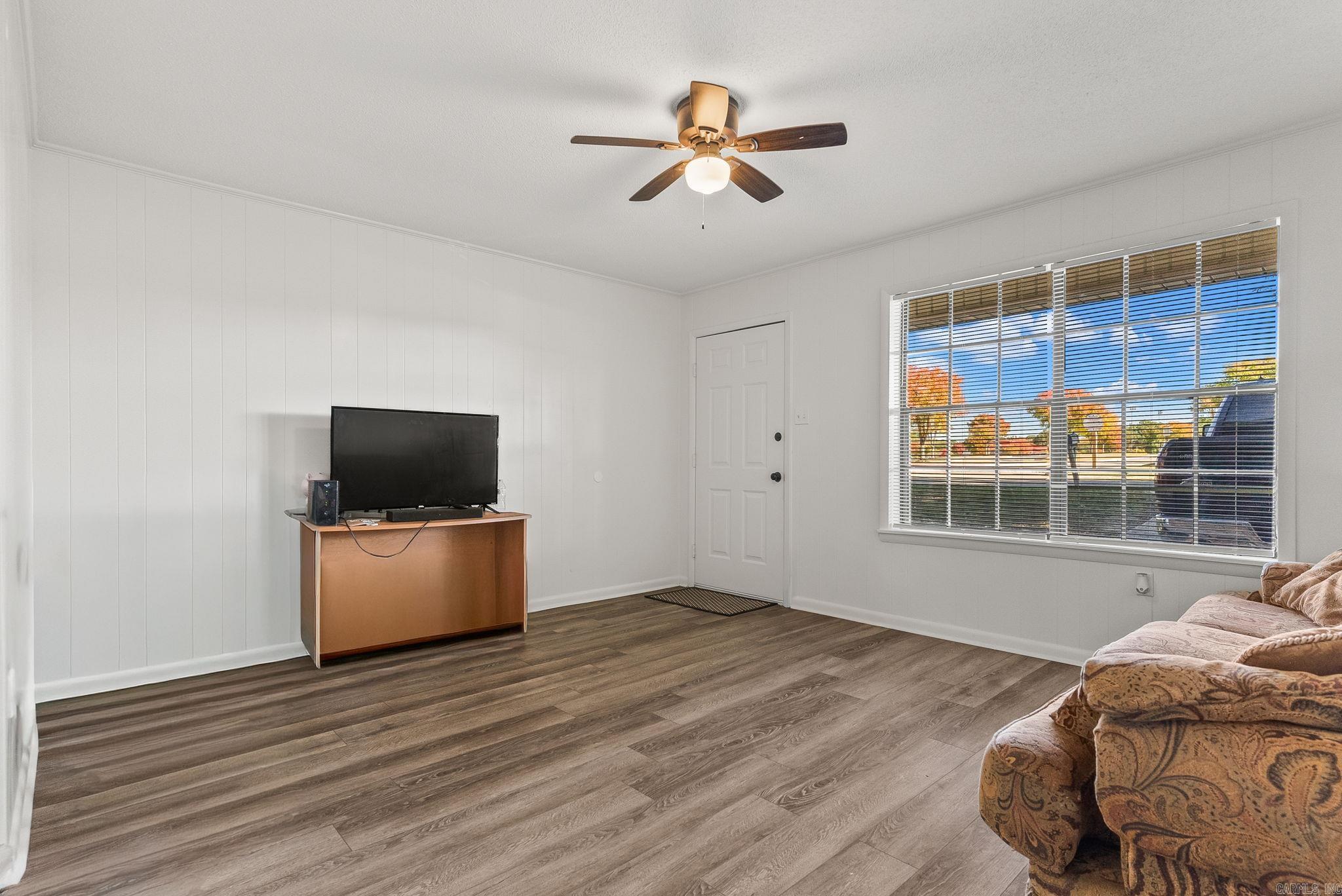 207 S Center  Conway, AR