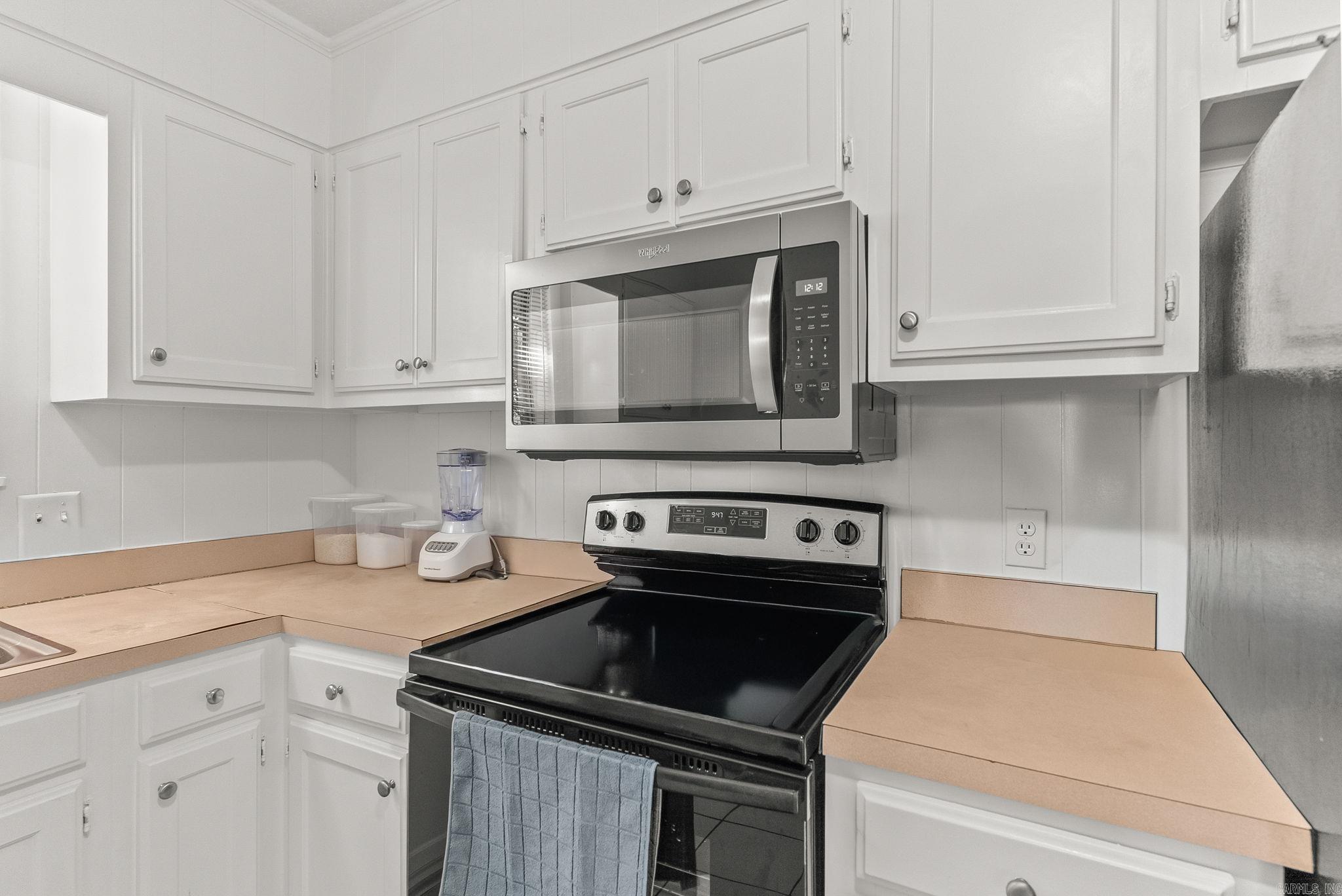 207 S Center  Conway, AR