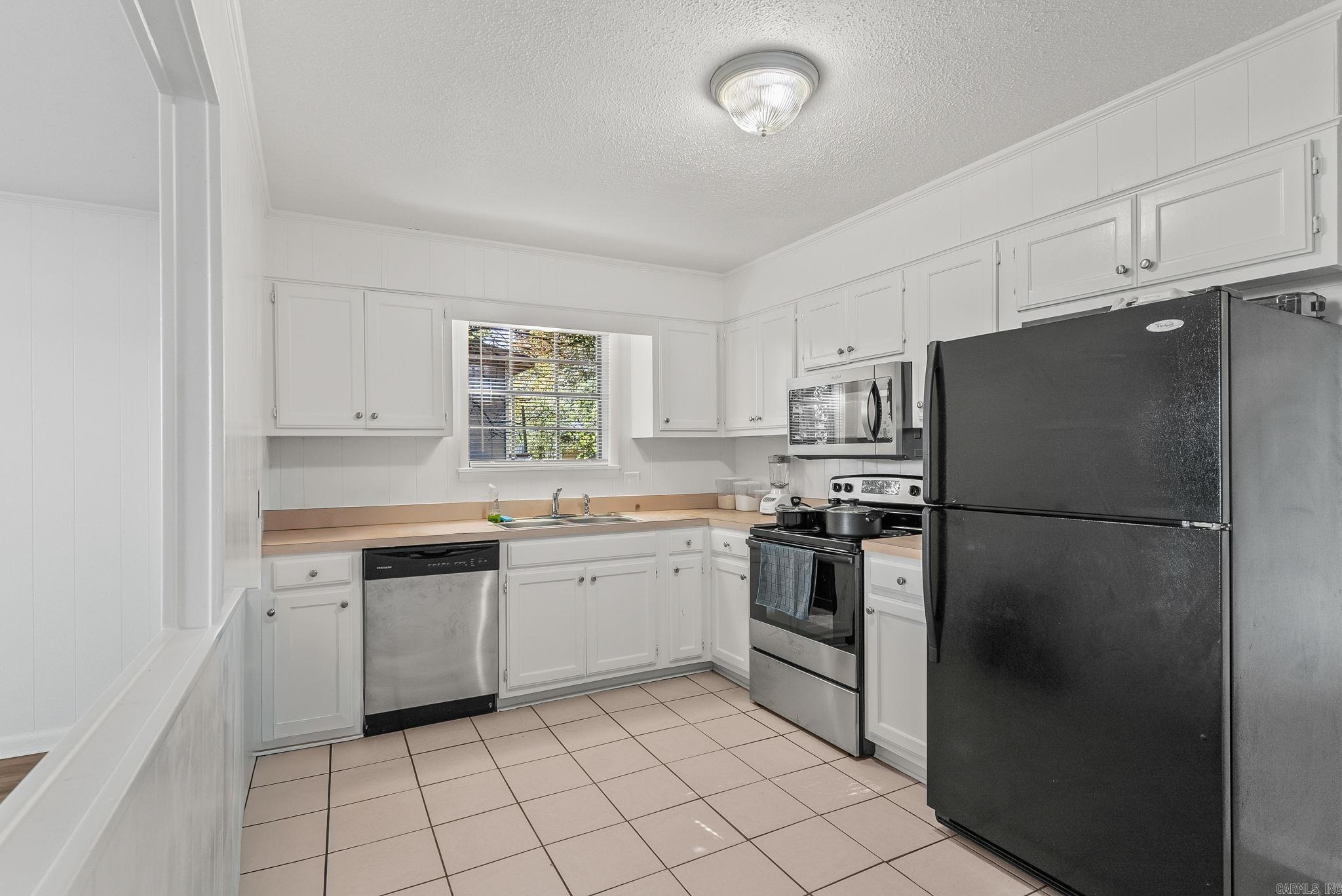 207 S Center  Conway, AR