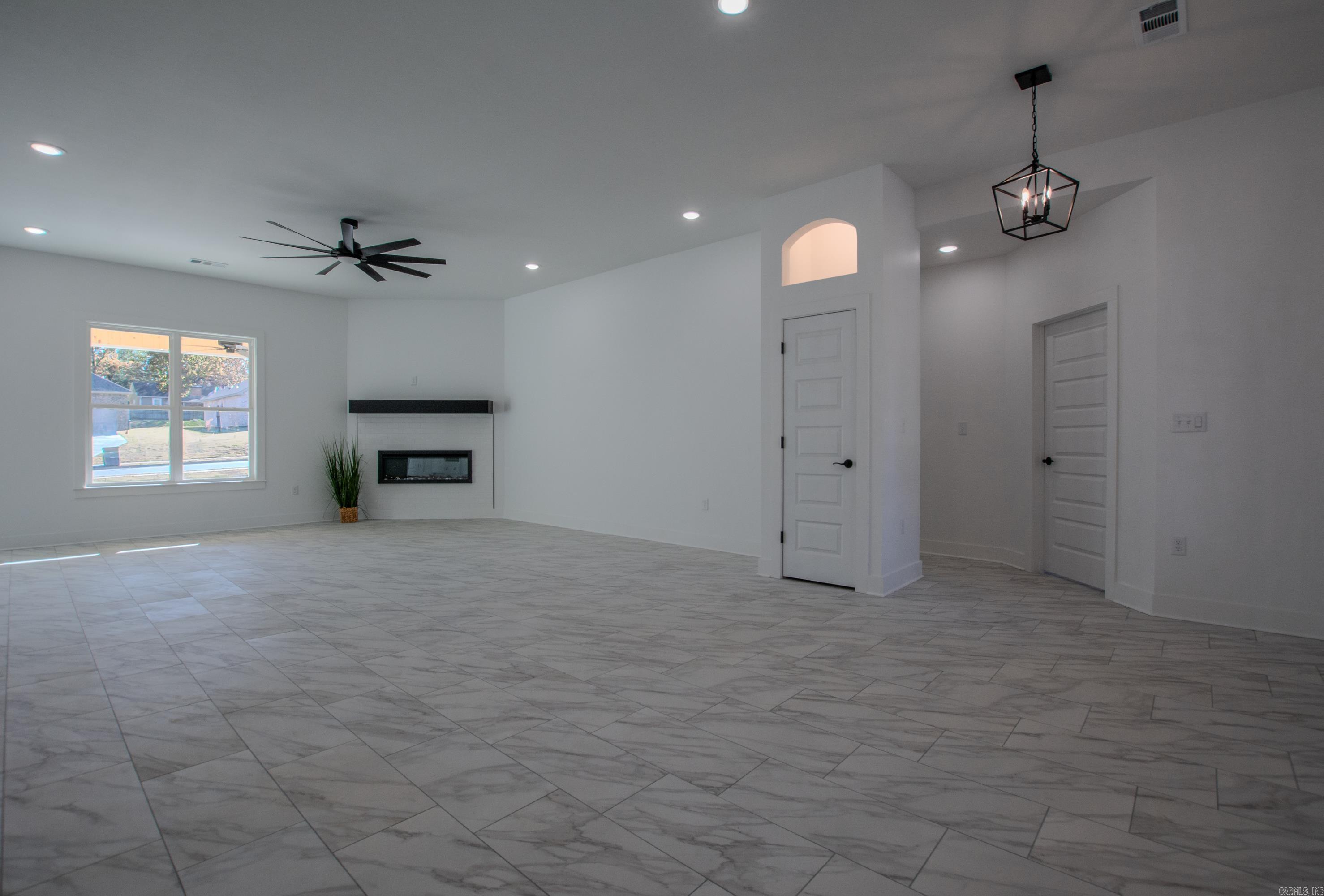 112 Riverstone Cove Sherwood, AR 72120