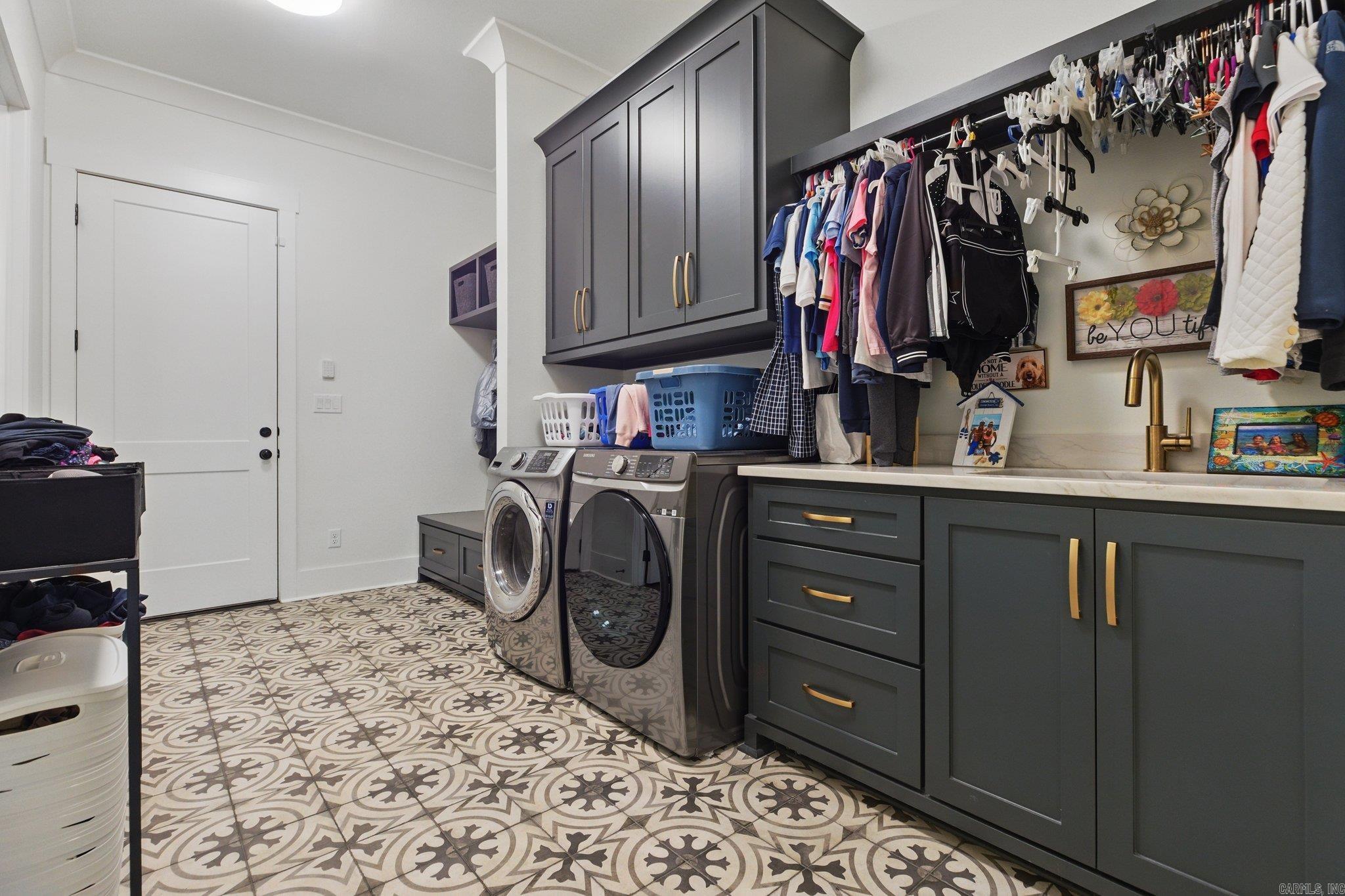 125 Hallen  Little Rock, AR