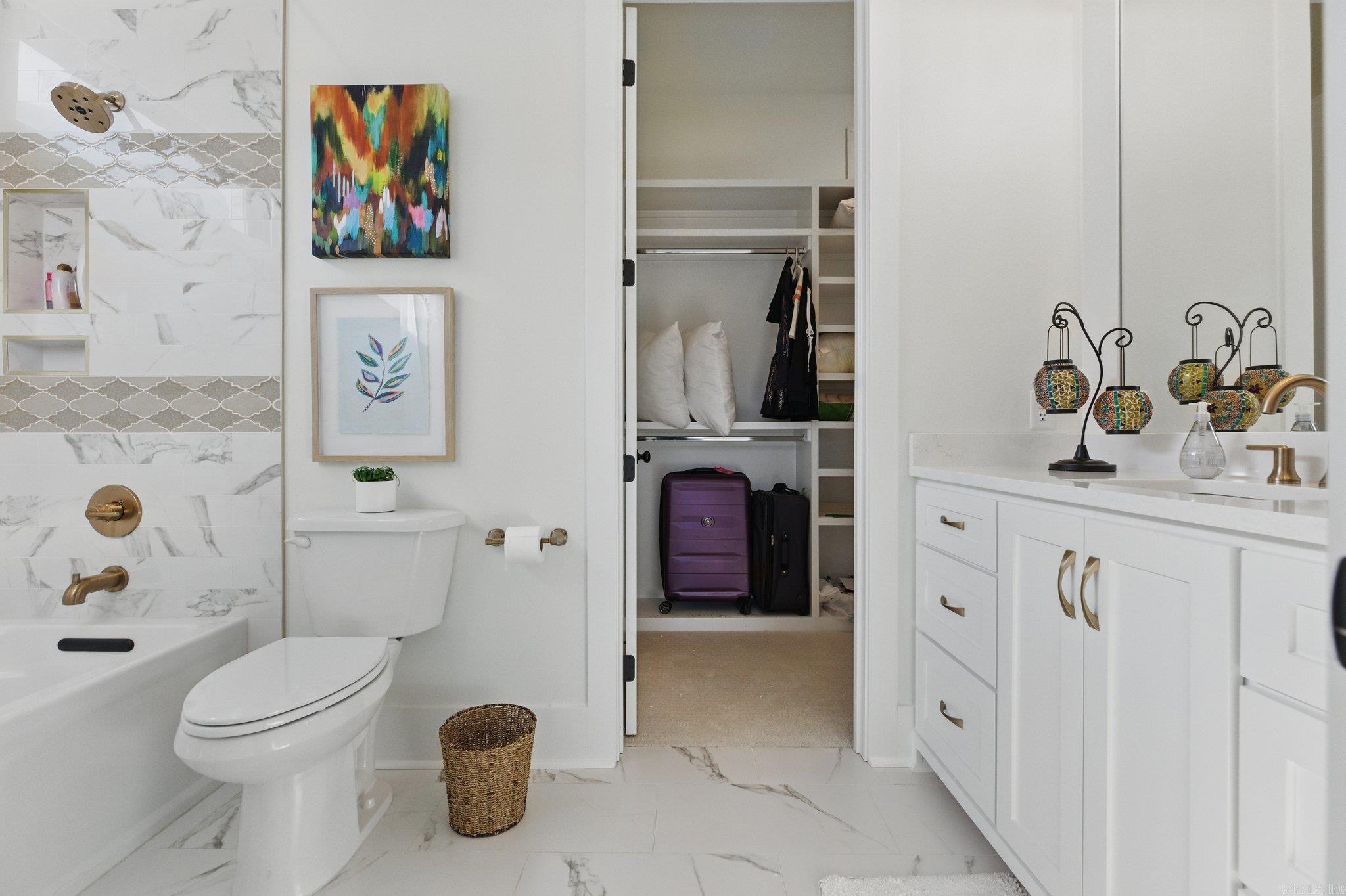 125 Hallen  Little Rock, AR