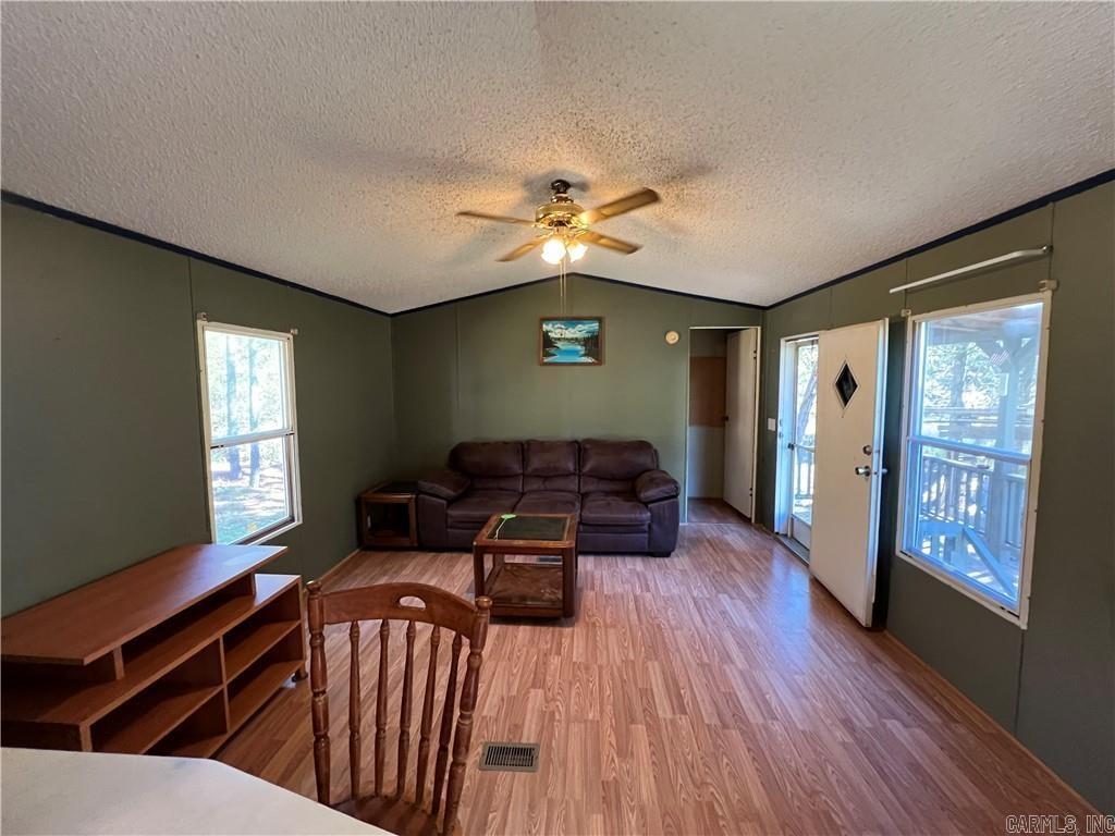 5498 HWY 359  Lamar, AR