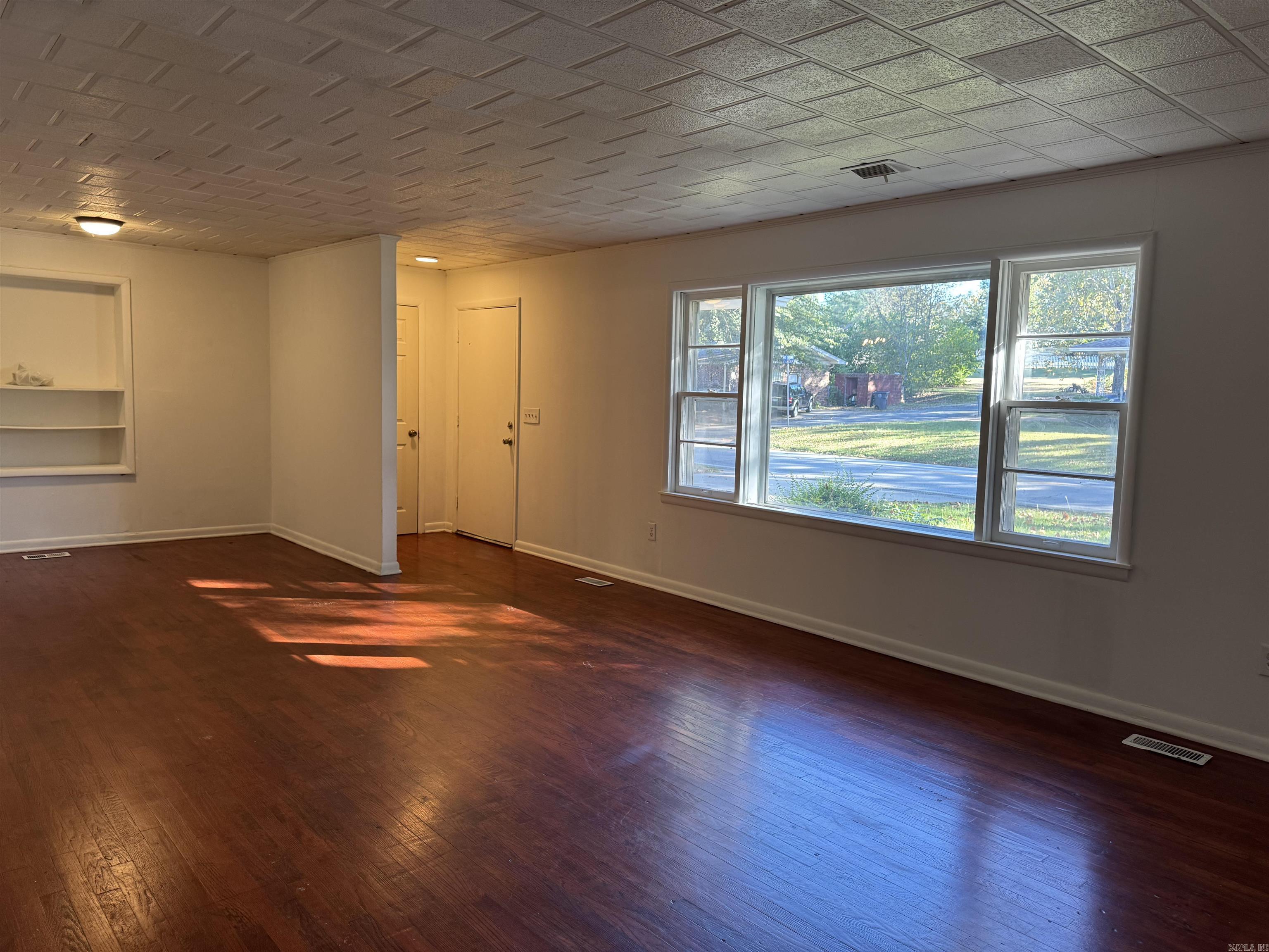 100 E Lincoln  Searcy, AR