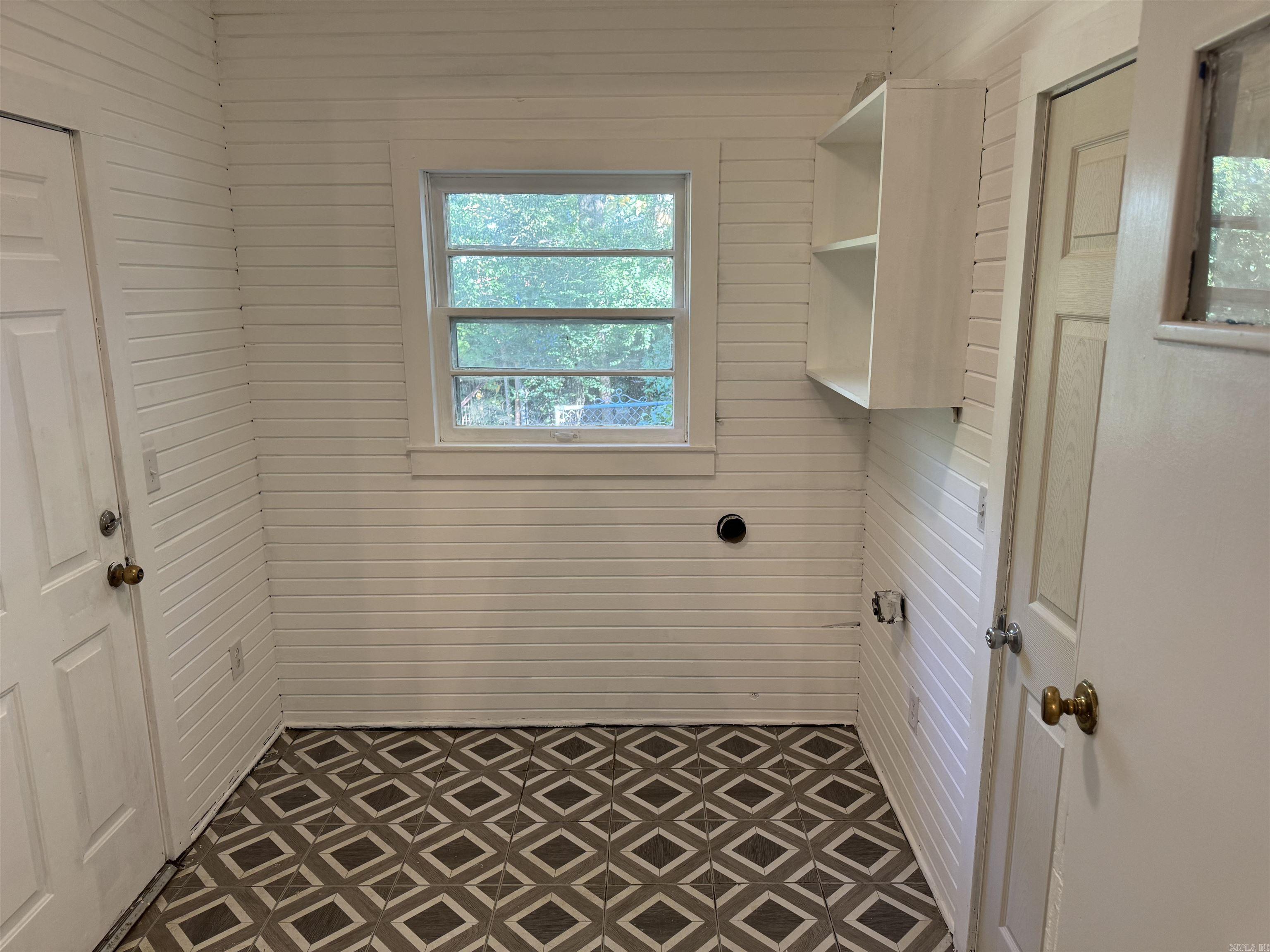 100 E Lincoln  Searcy, AR