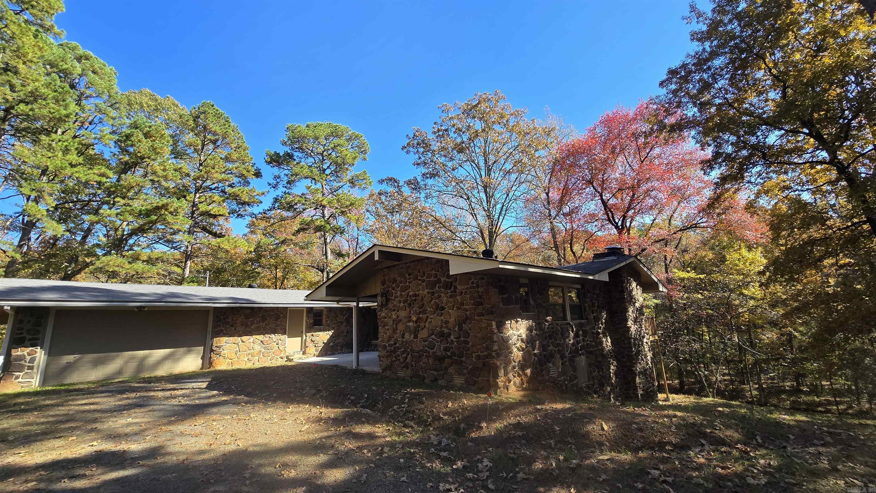 5225 Burnt Ridge Road Shirley, AR 72153