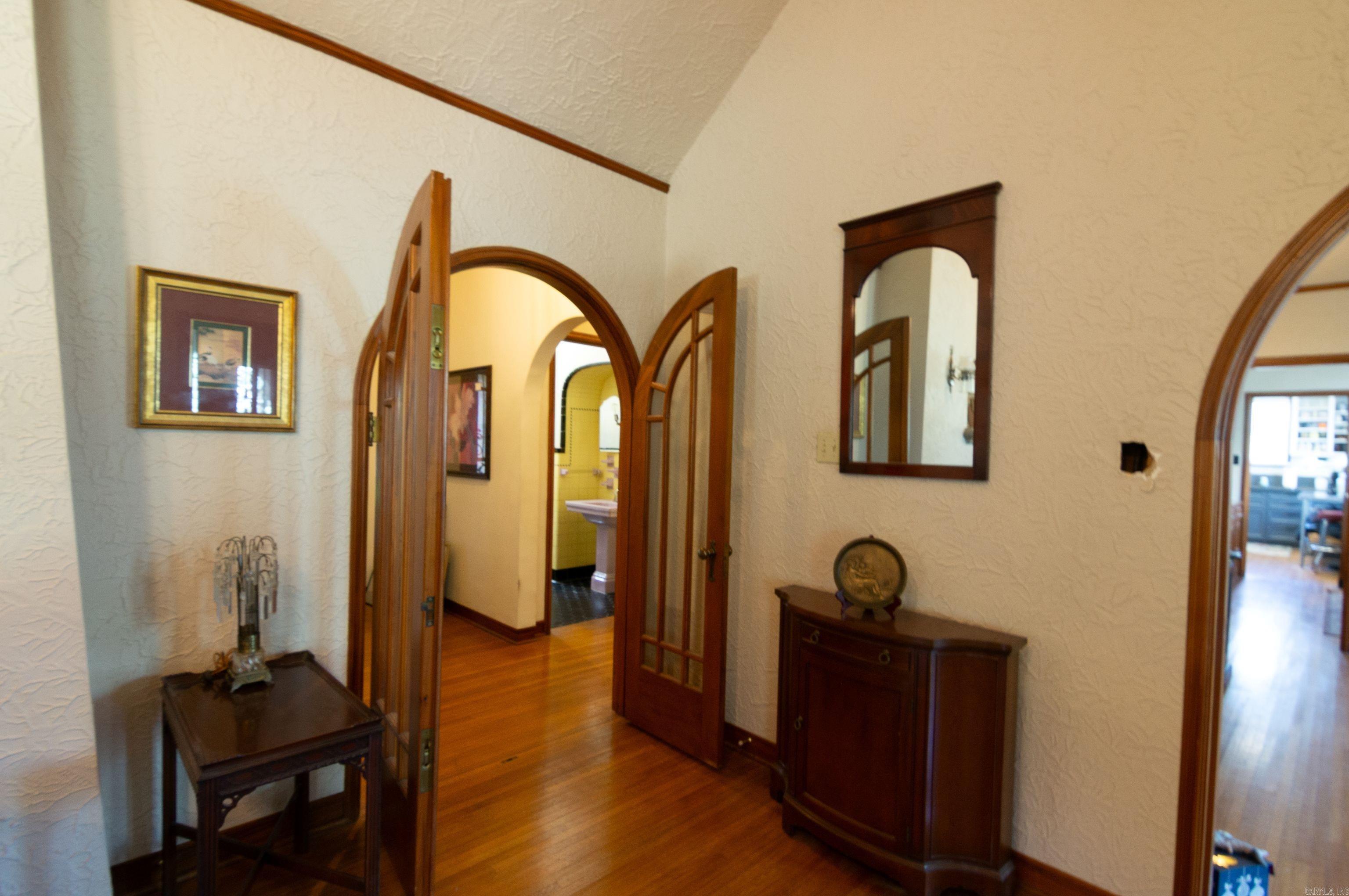 819 W Front Street Lonoke, AR 72086