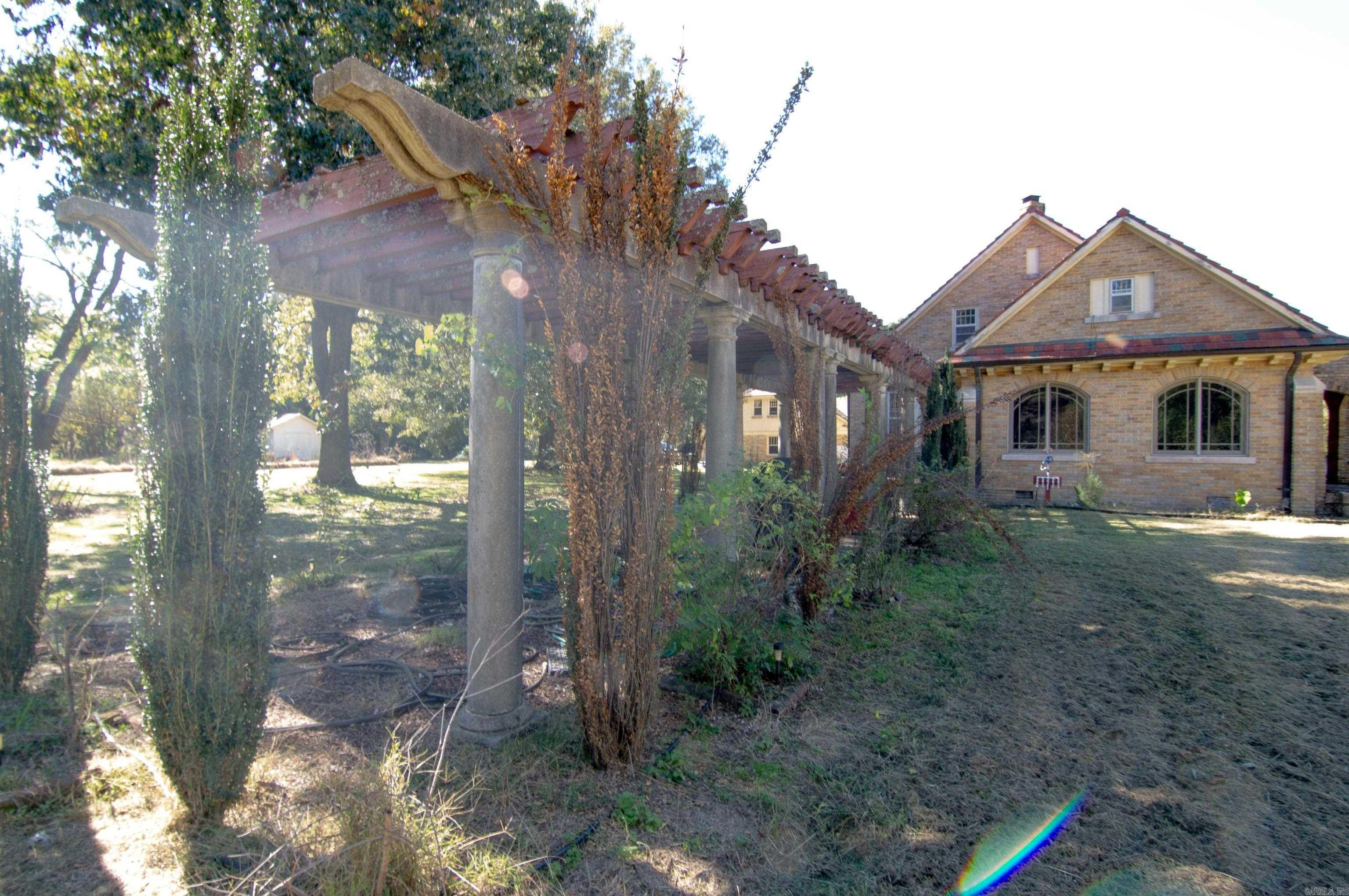 819 W Front Street Lonoke, AR 72086