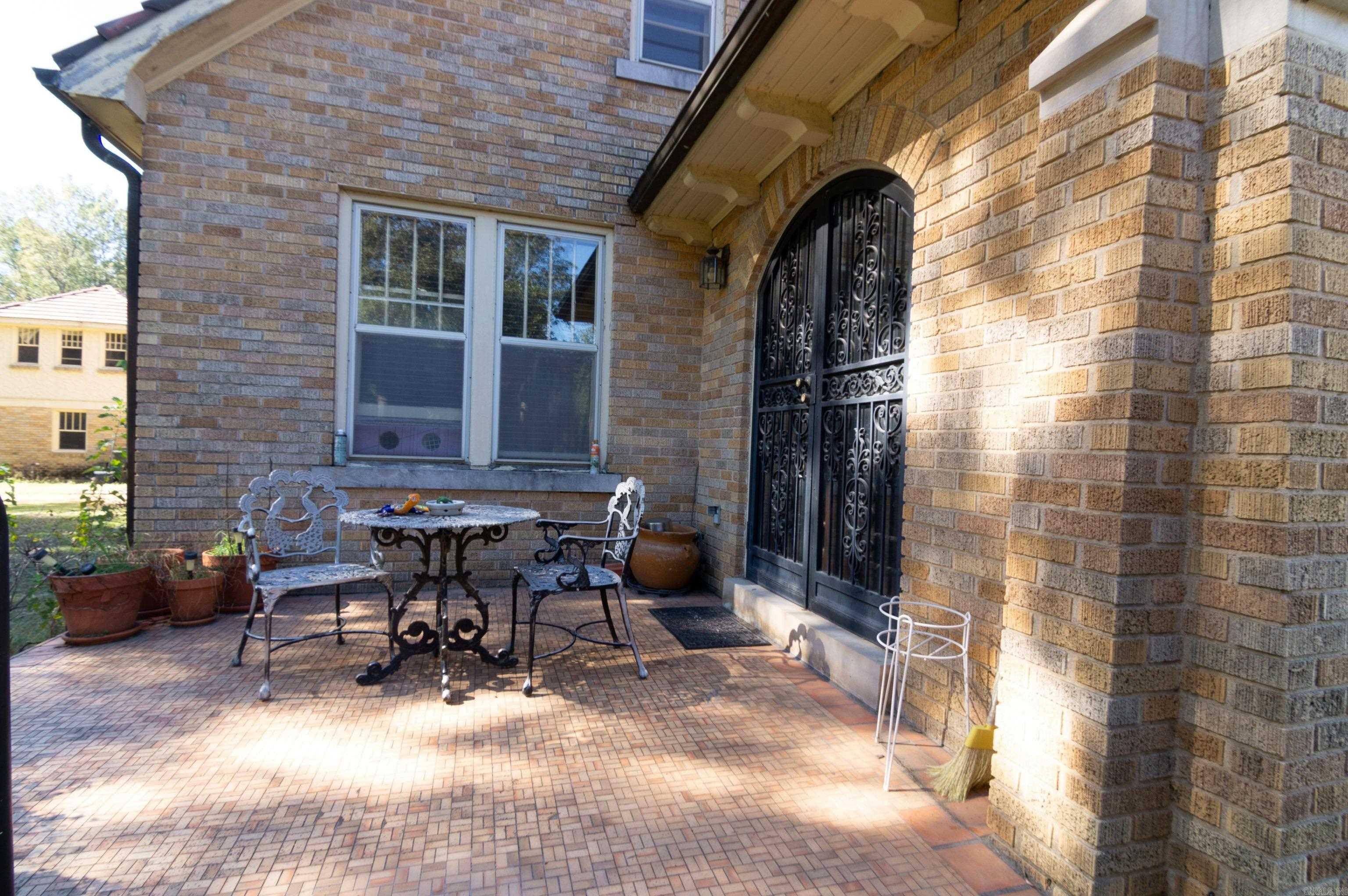 819 W Front Street Lonoke, AR 72086