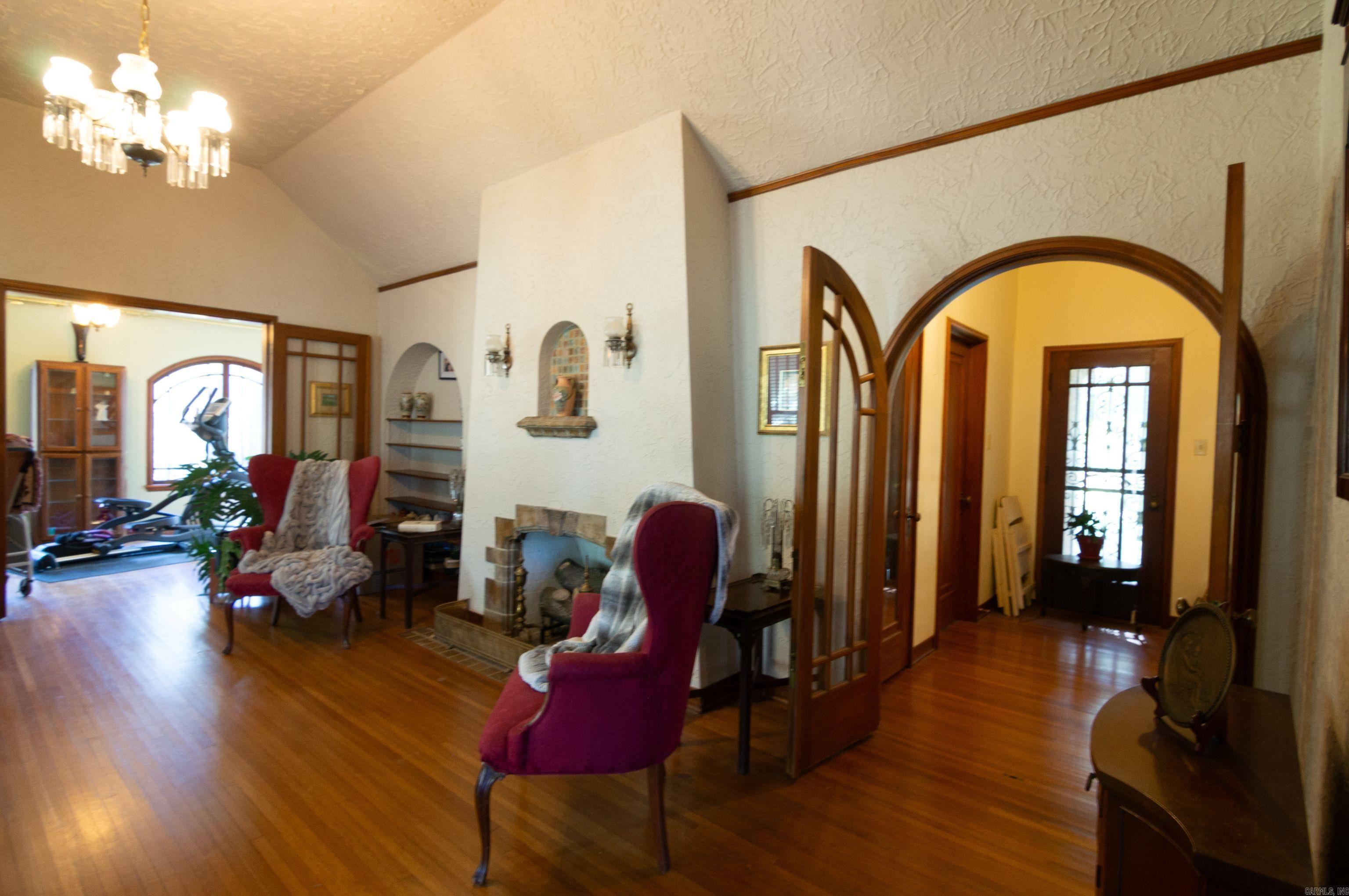 819 W Front Street Lonoke, AR 72086