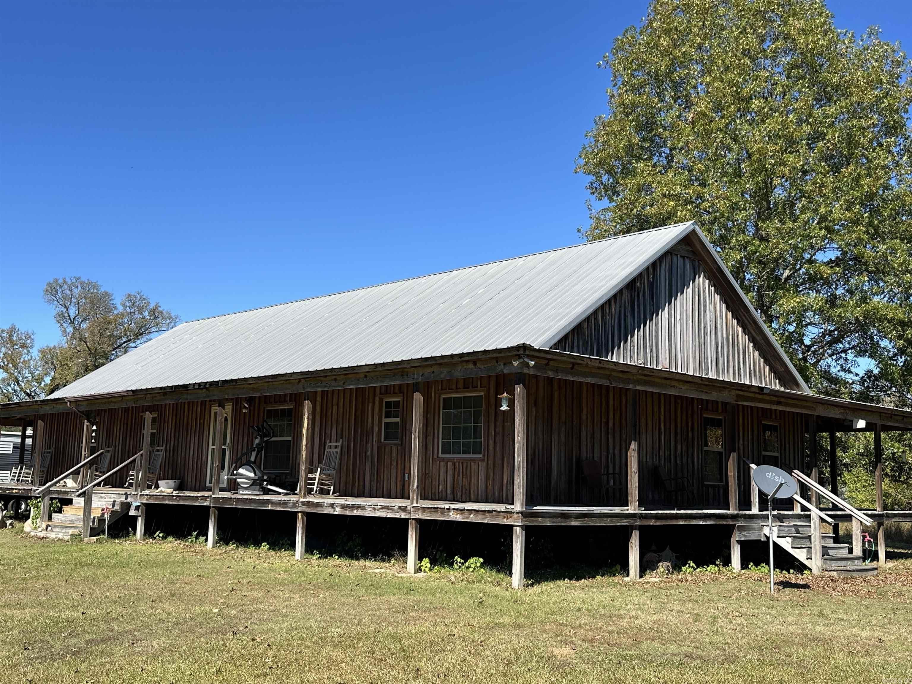 1156 E HWY 26  Delight, AR