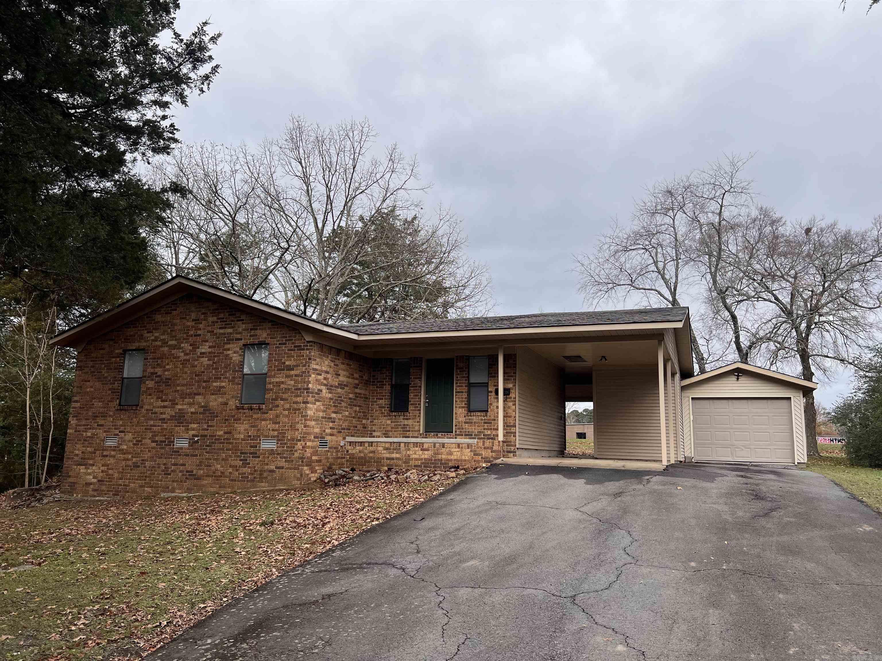 706 W Pine  Heber Springs, AR