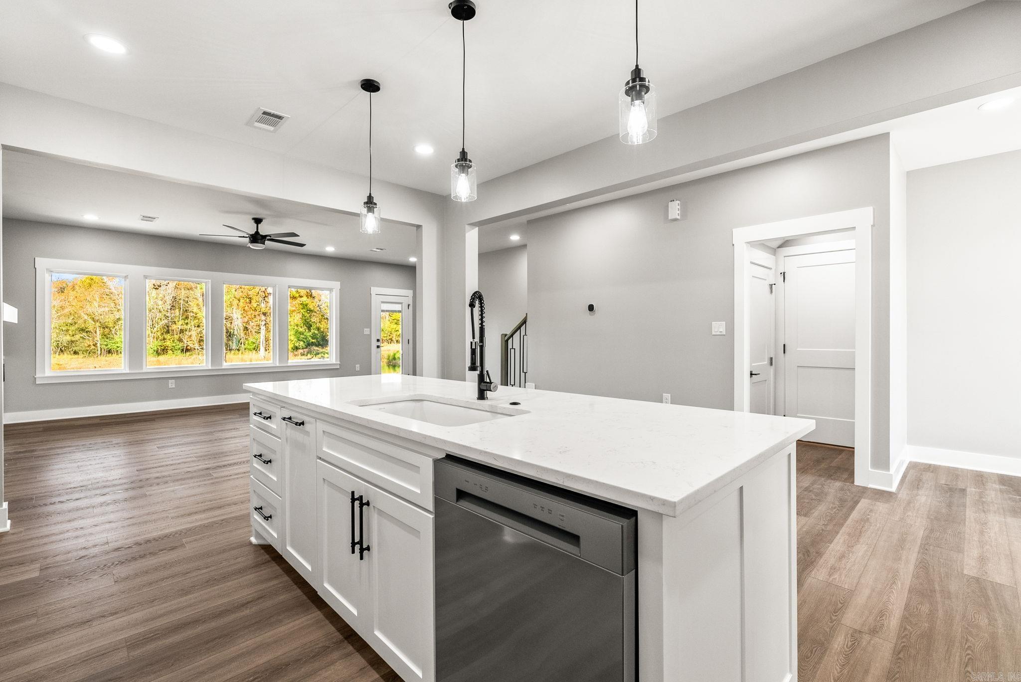 6841 Rudolph Road Alexander, AR 72002